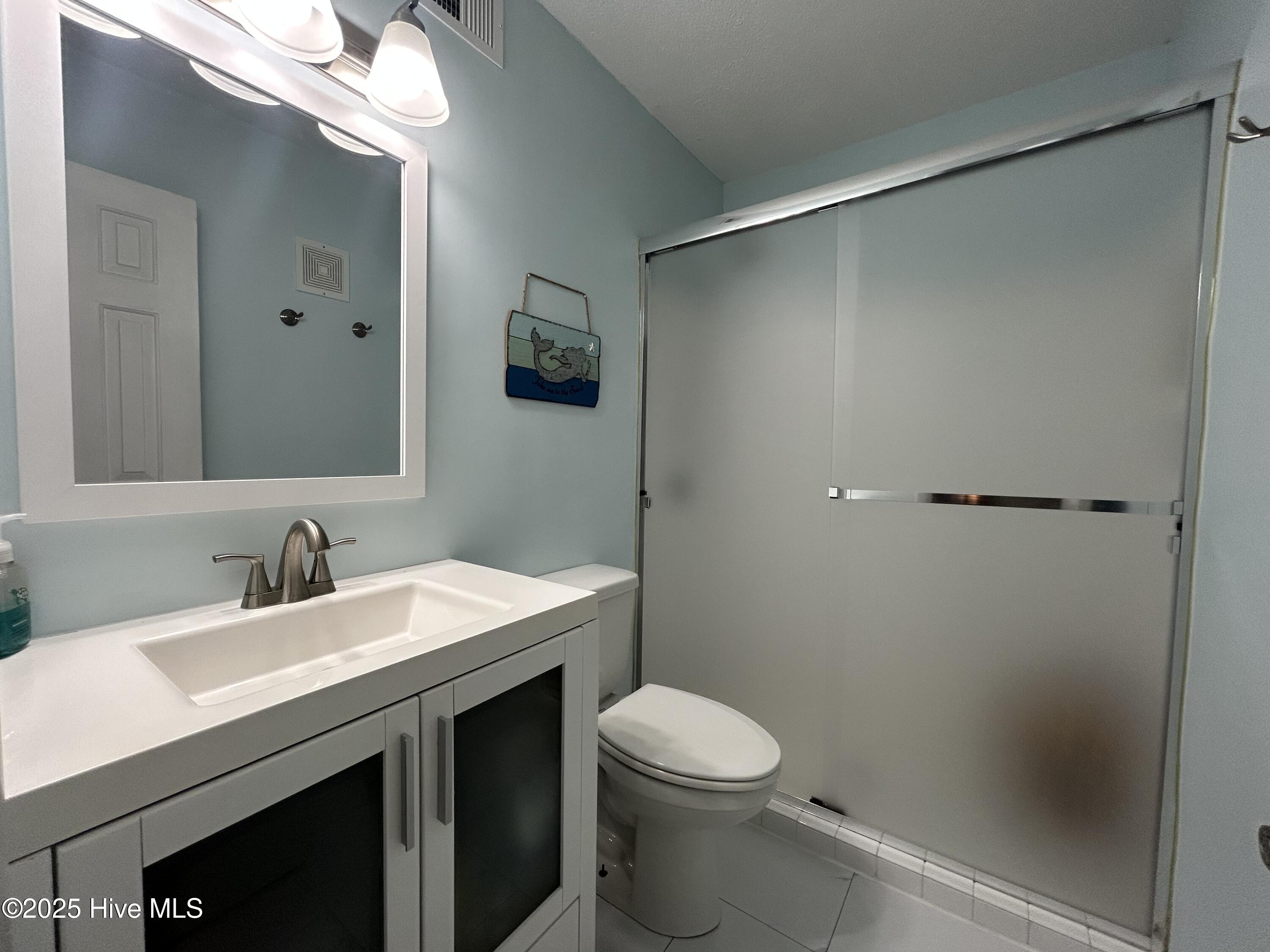 100527261 | Photo 18