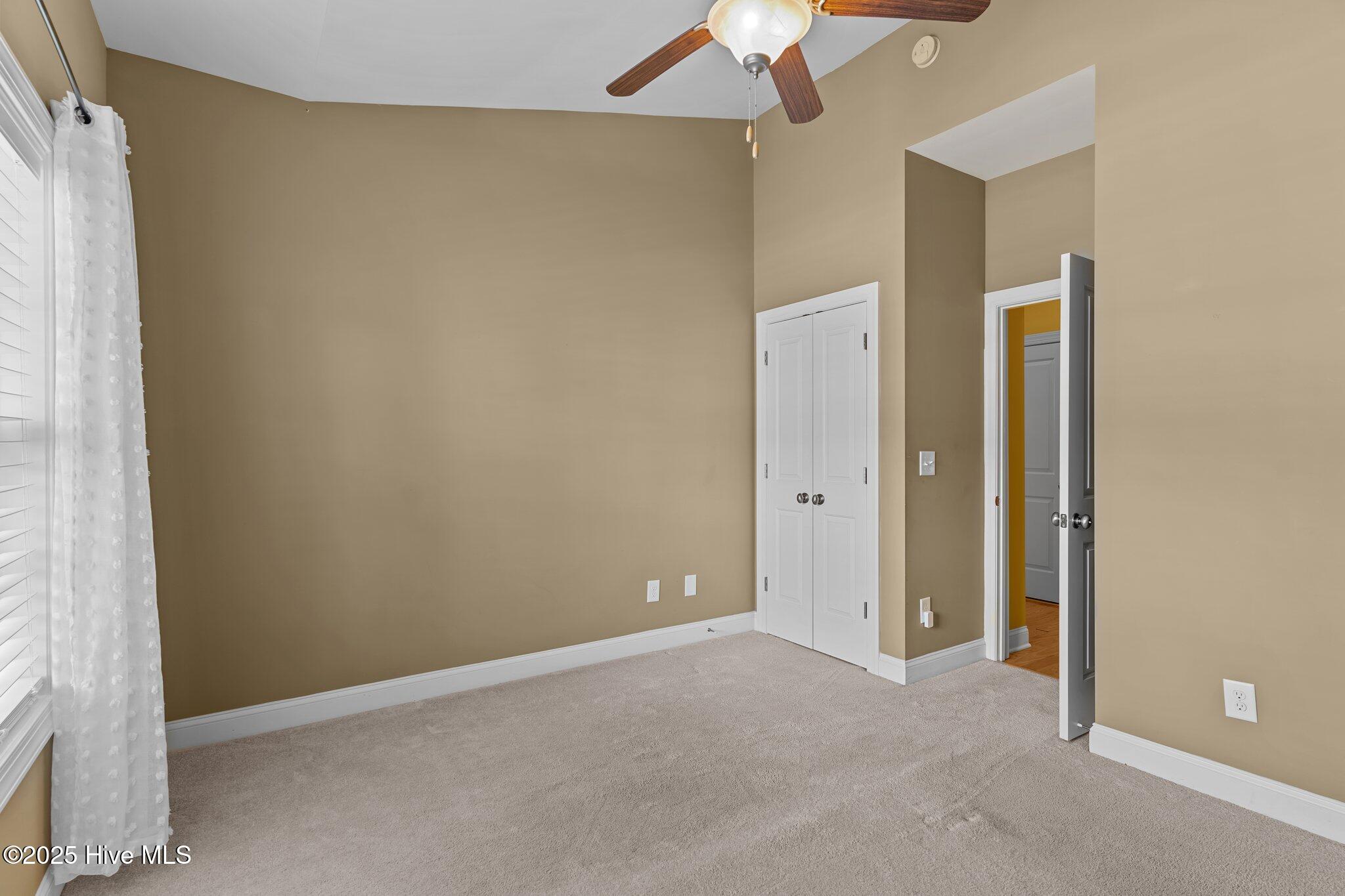 100513214 | Photo 30