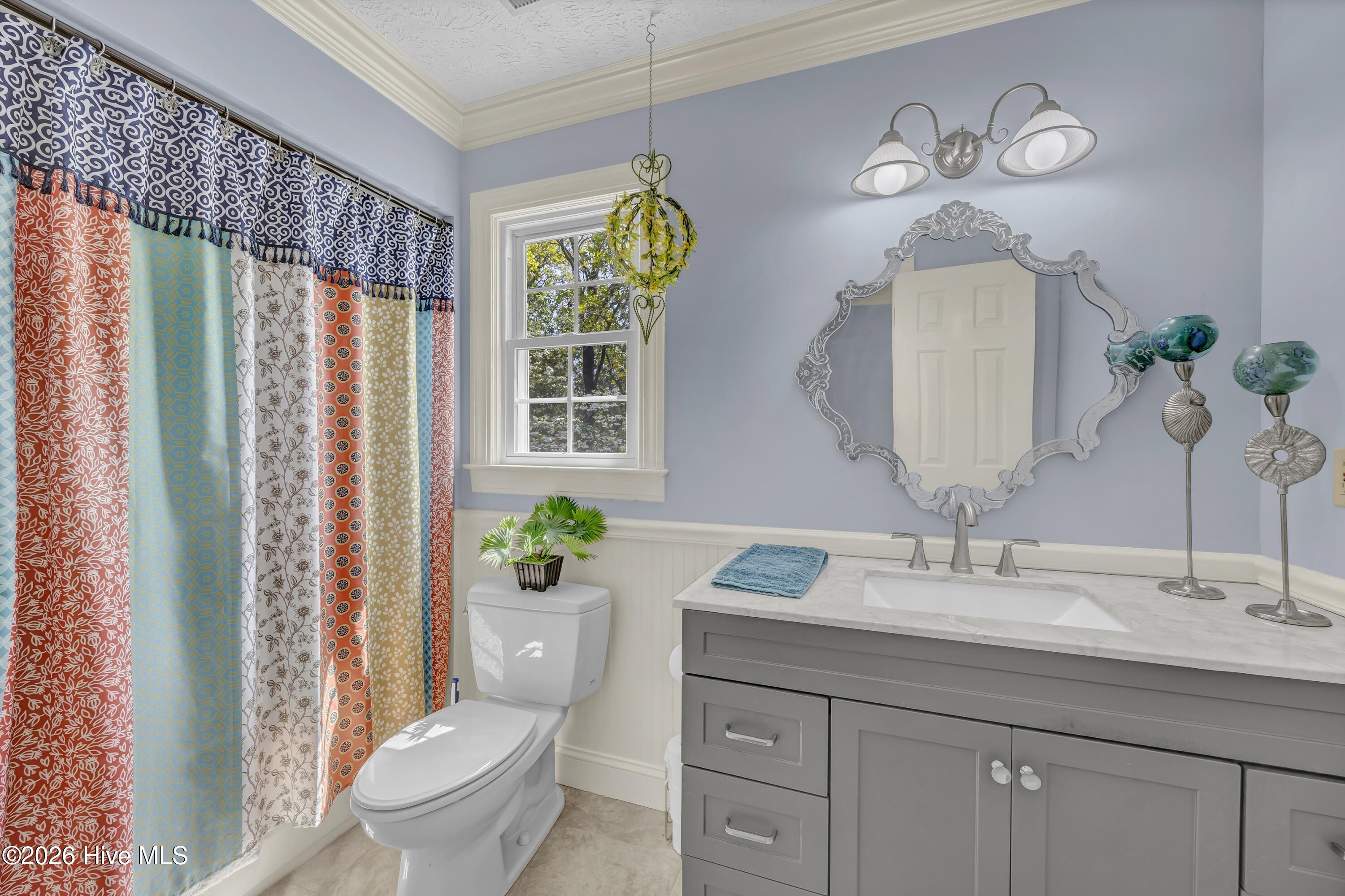 100565021 | Photo 21