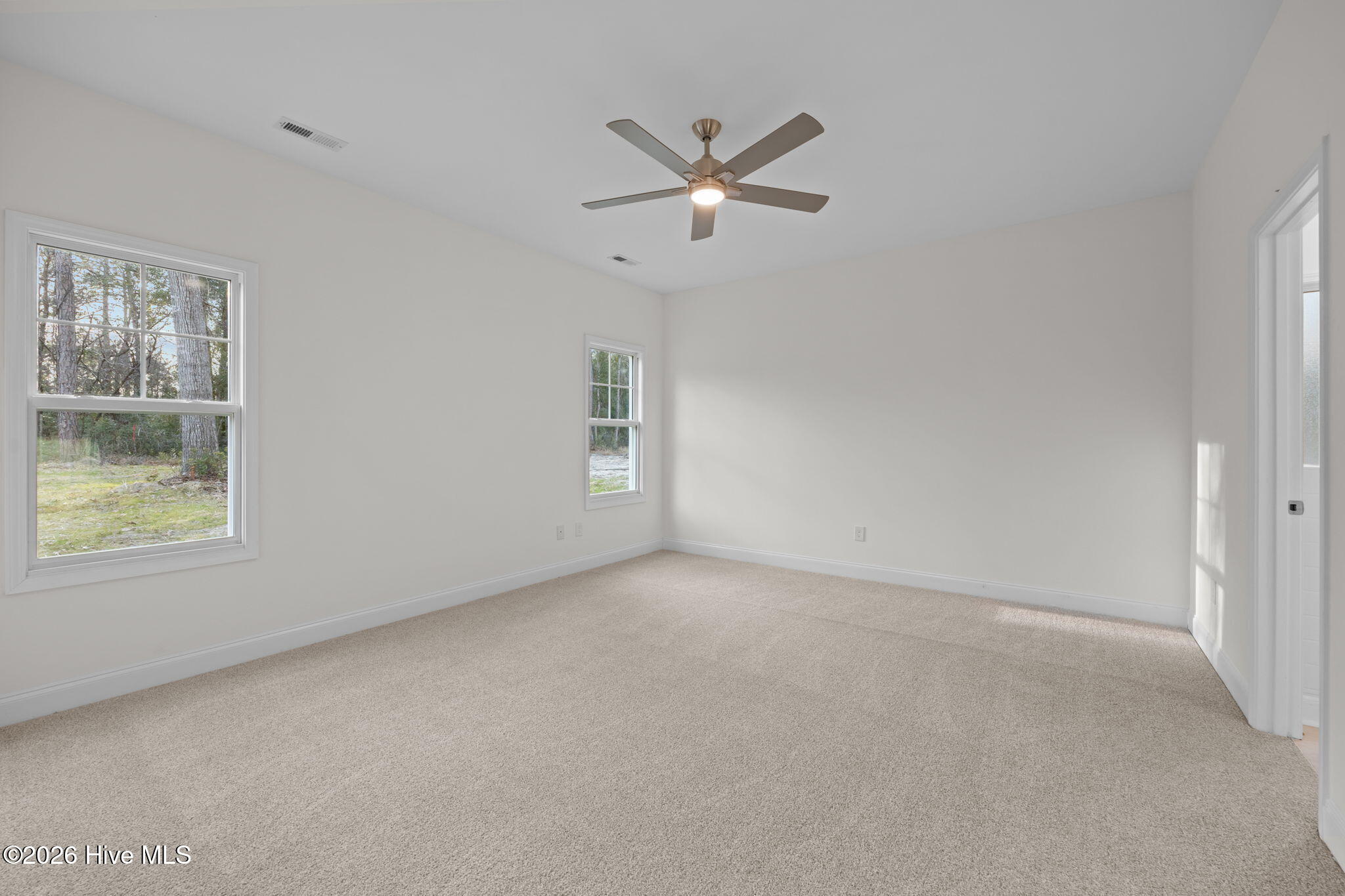 100528605 | Photo 21