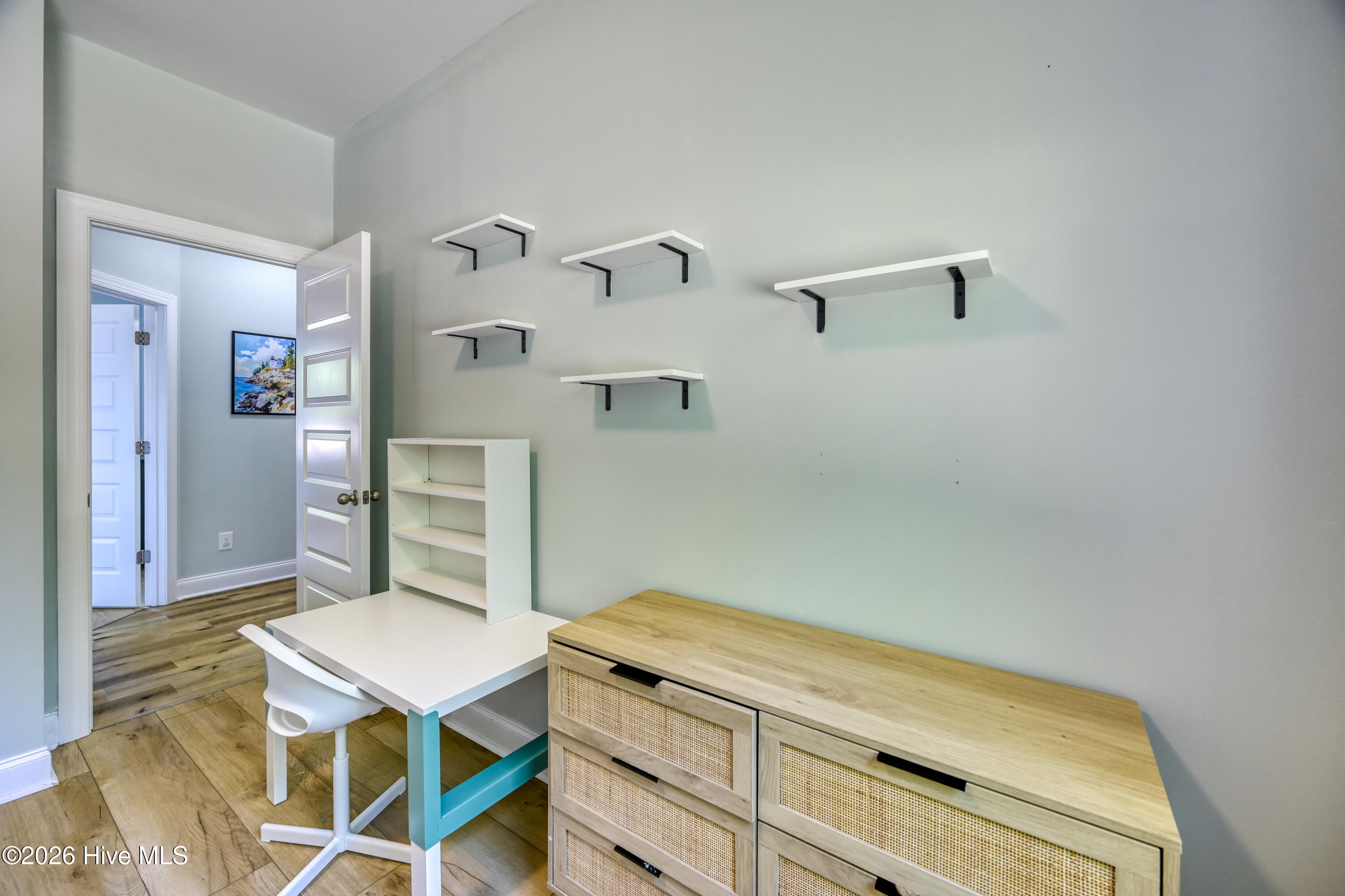 100569284 | Photo 21