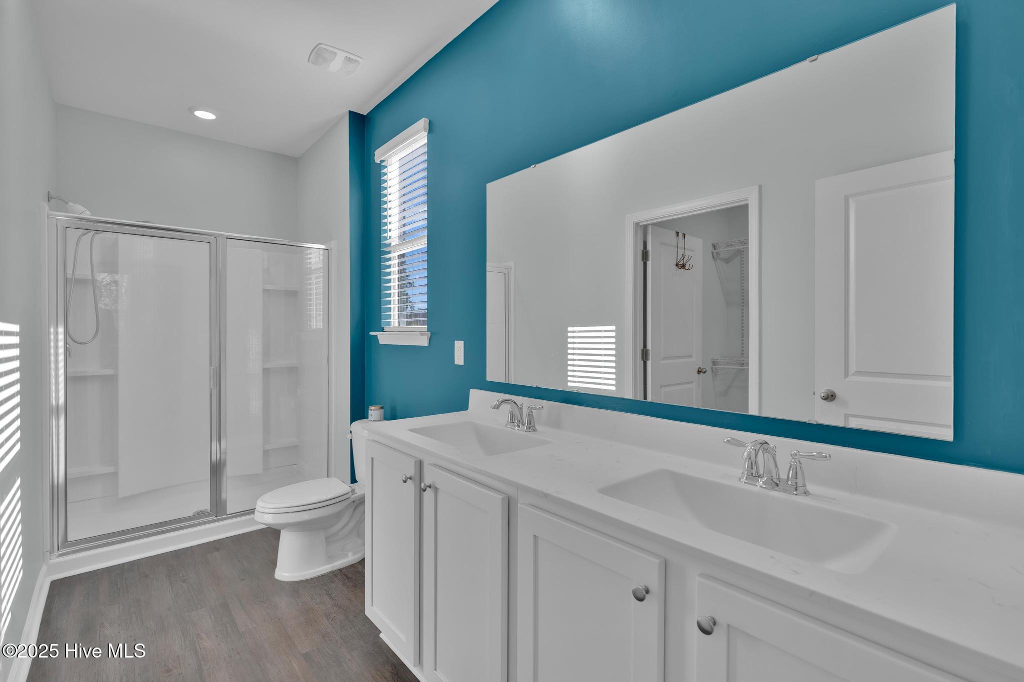 100542071 | Photo 14