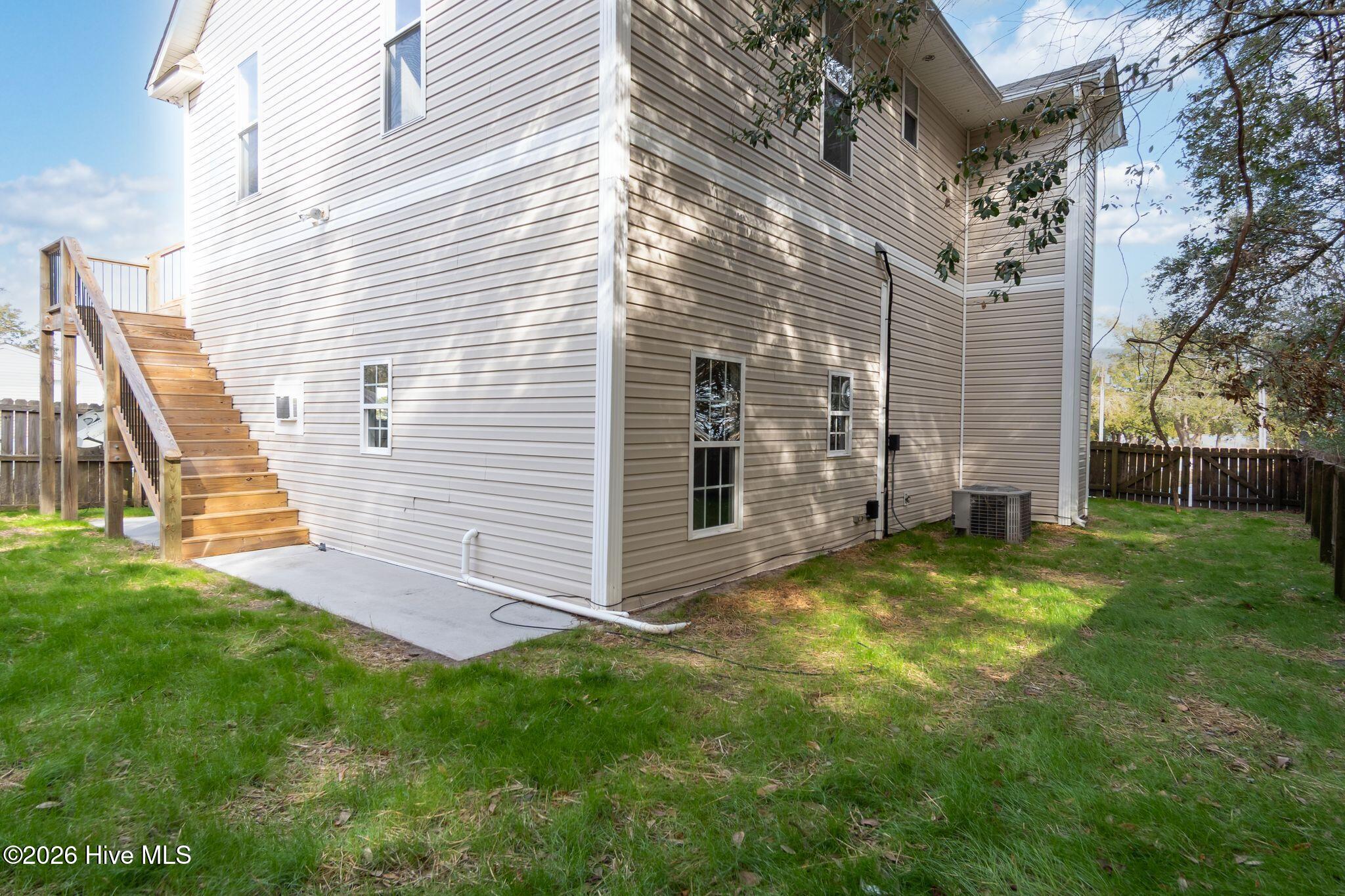 100555153 | Photo 39