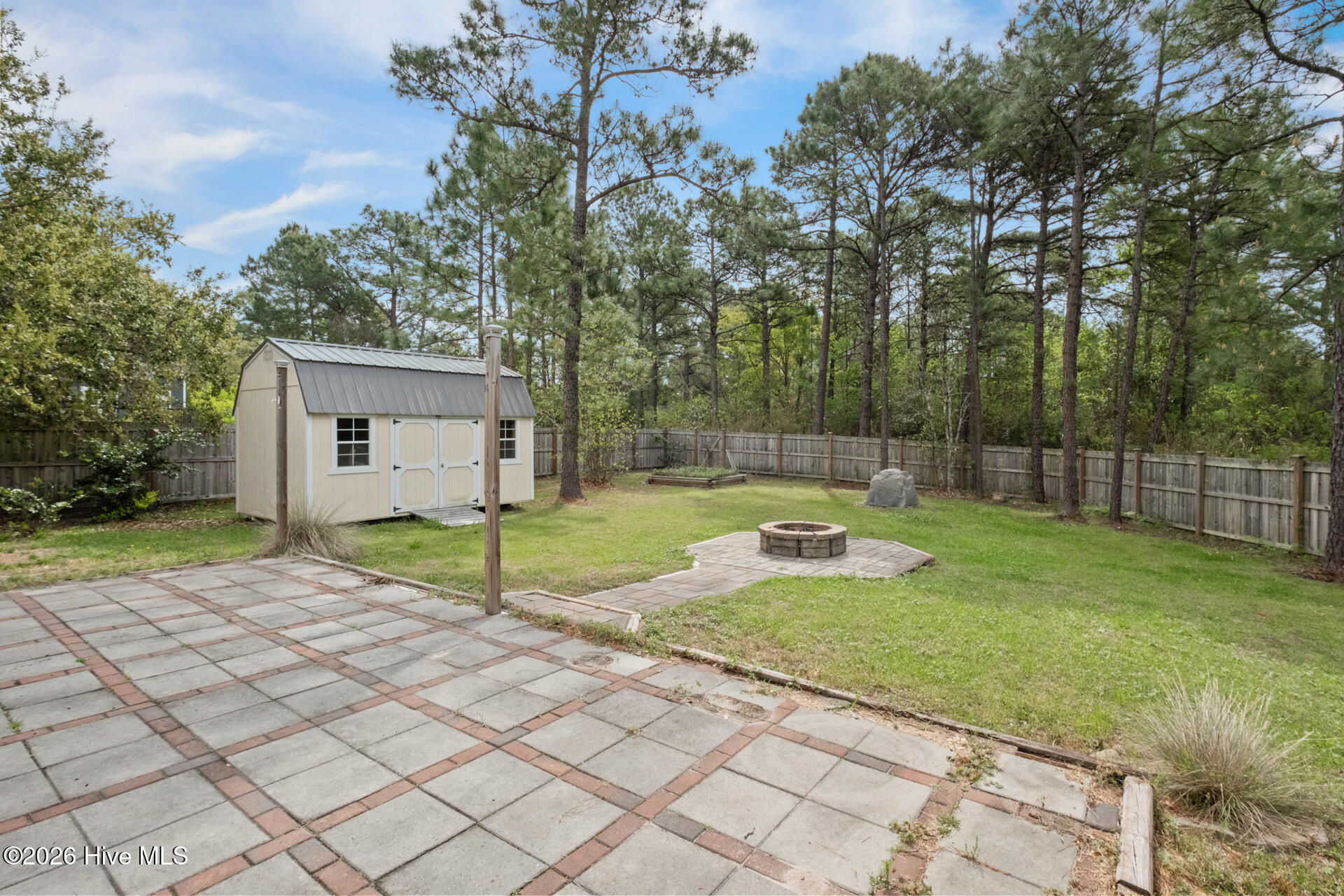 100566608 | Photo 79