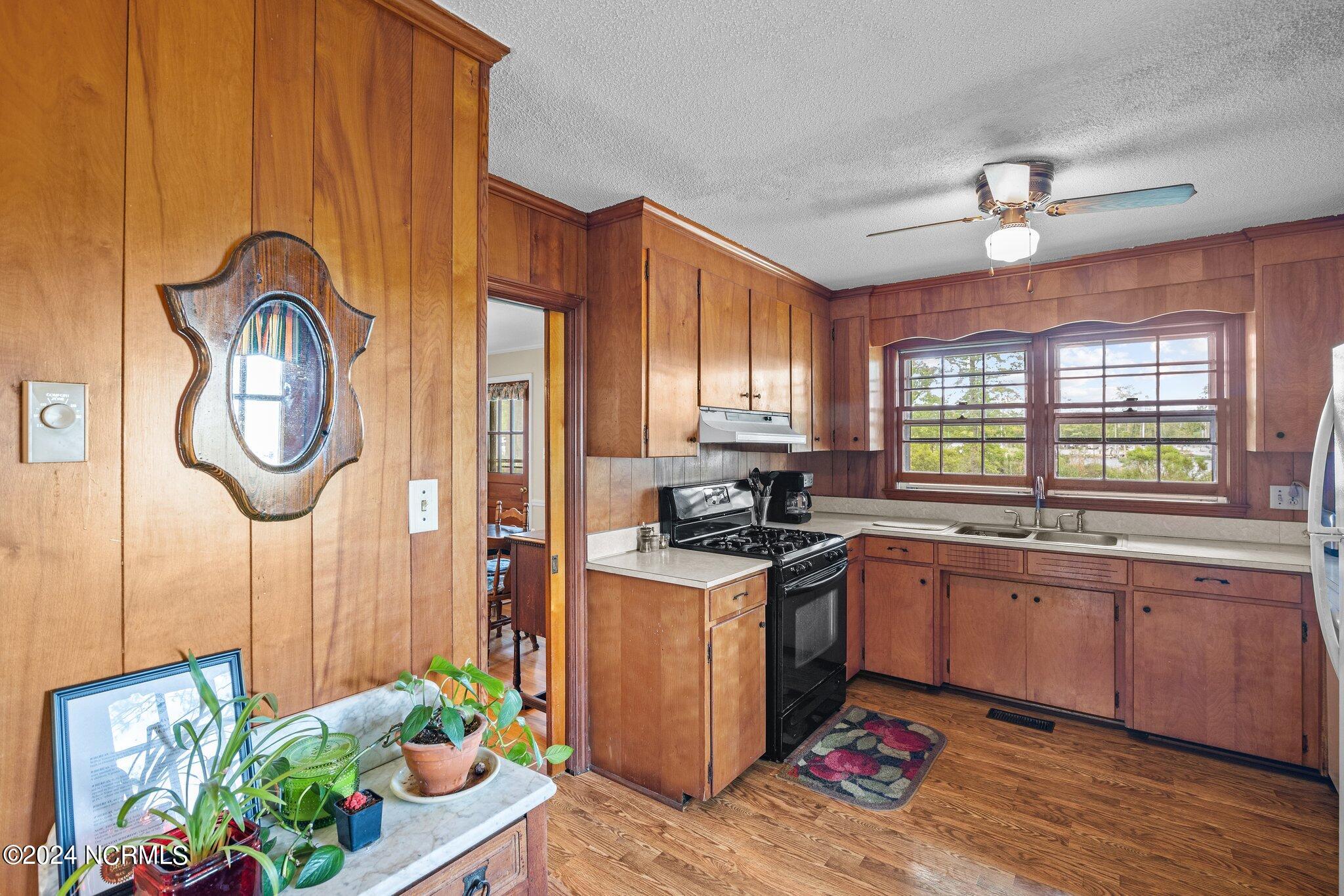 1210 Neuse Drive, Oriental, NC, 28571