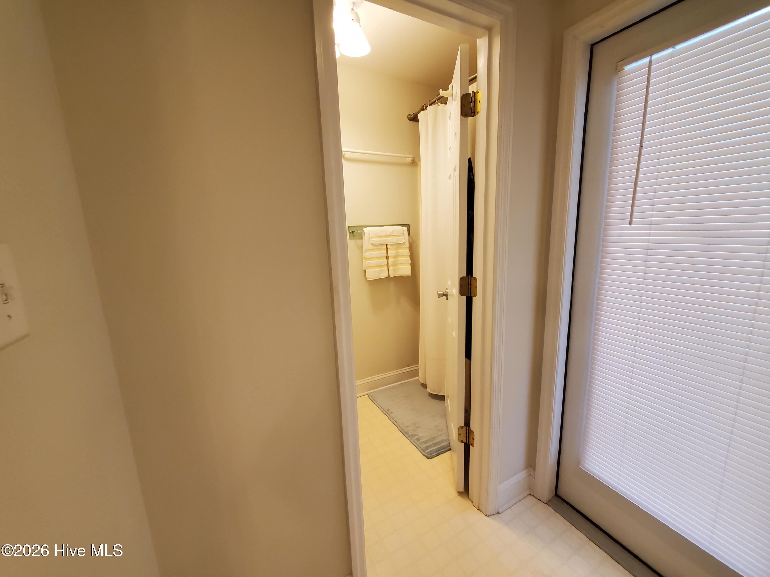 100560491 | Photo 58