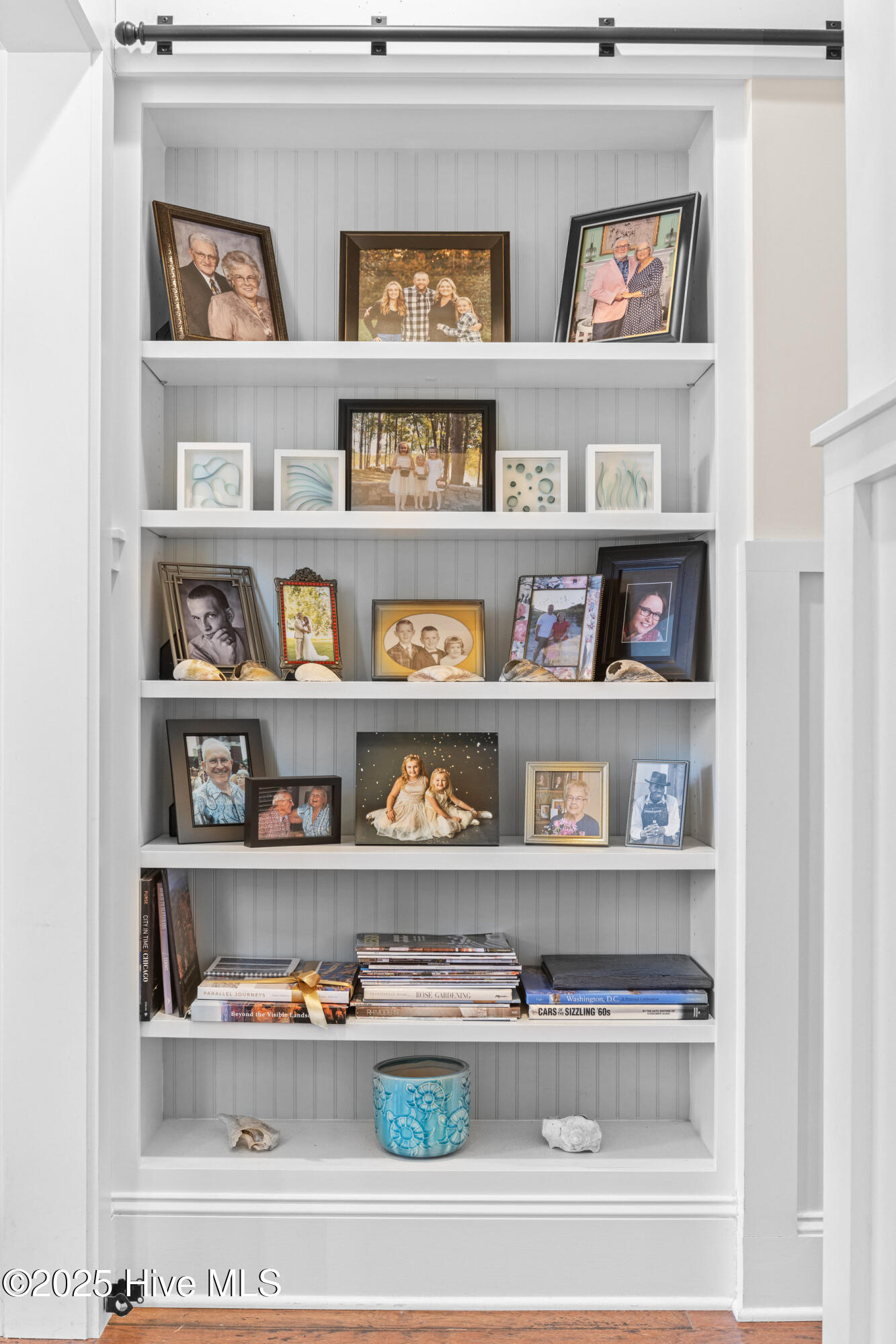 100544717 | Photo 10