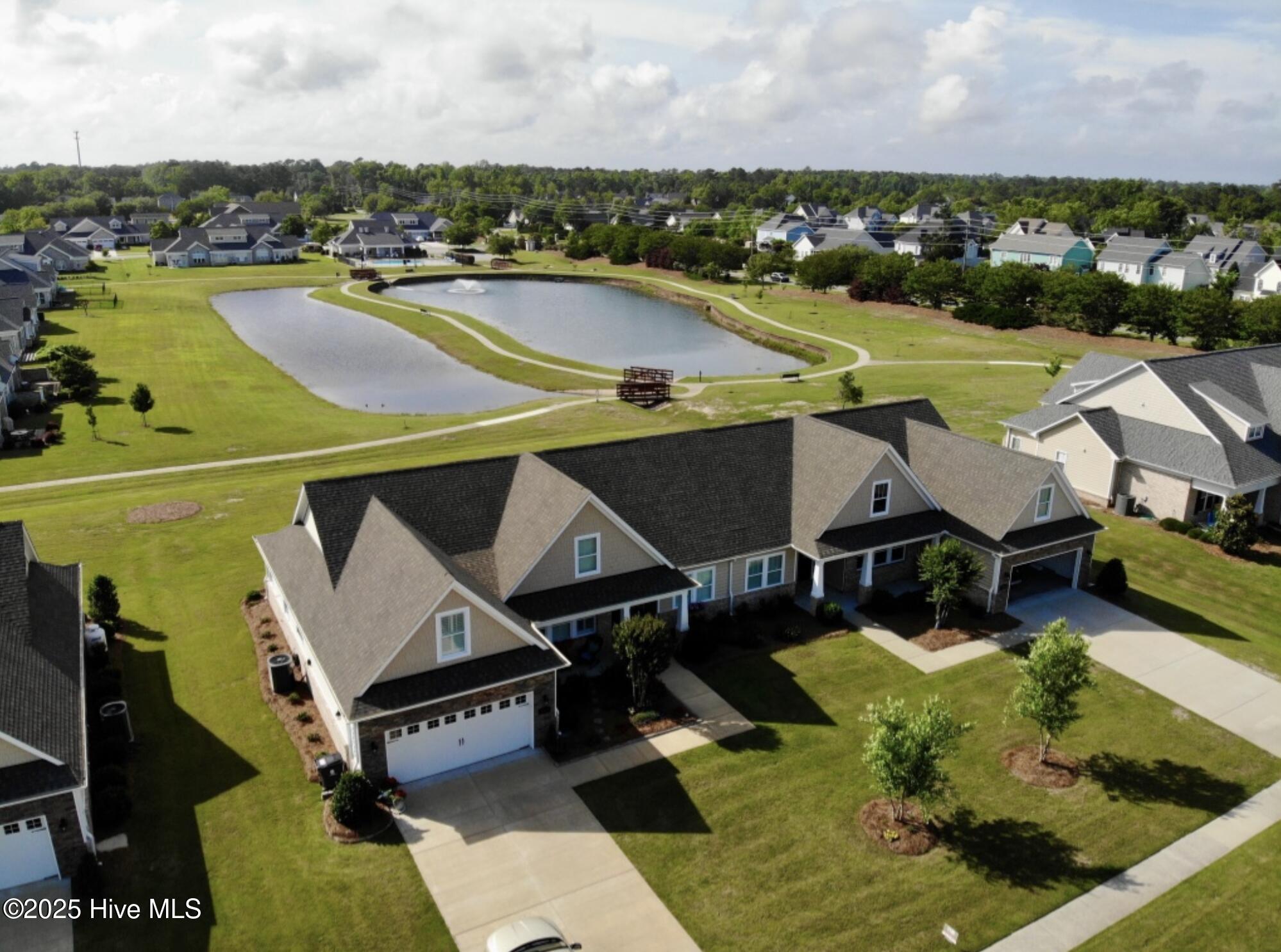 100546730 | Photo 30