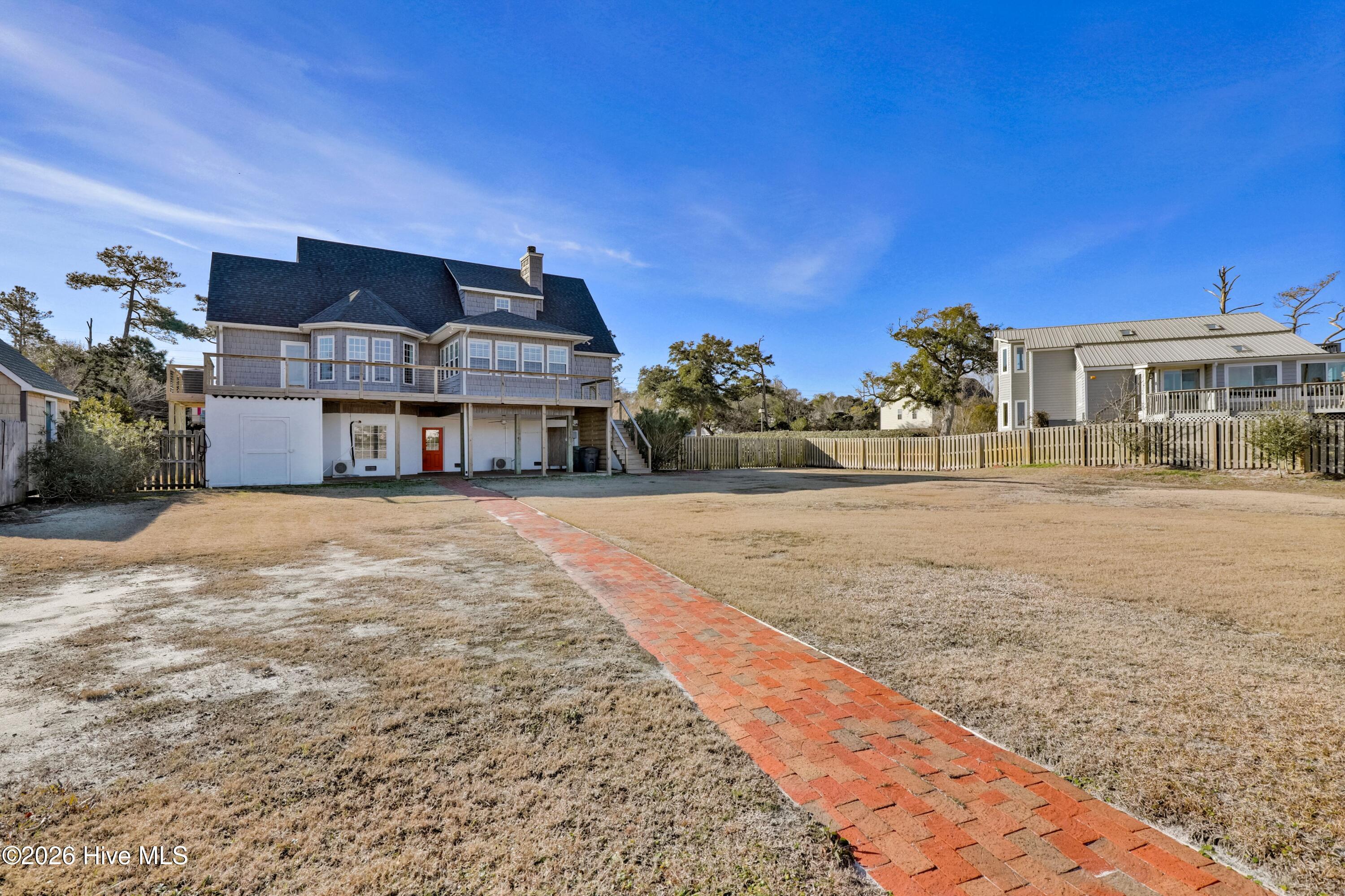 100489094 | Photo 45