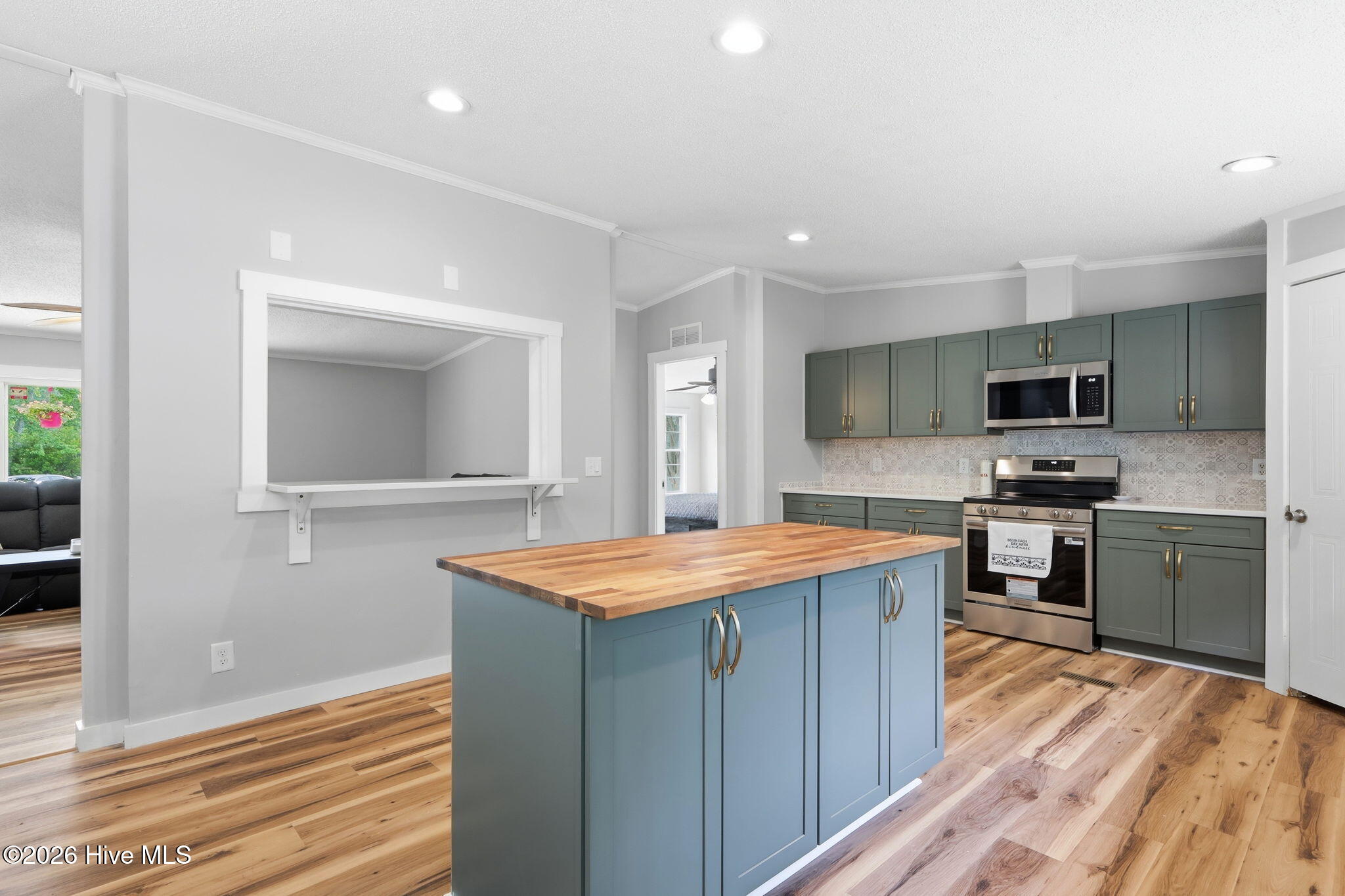 110 Southwest Drive,Newport