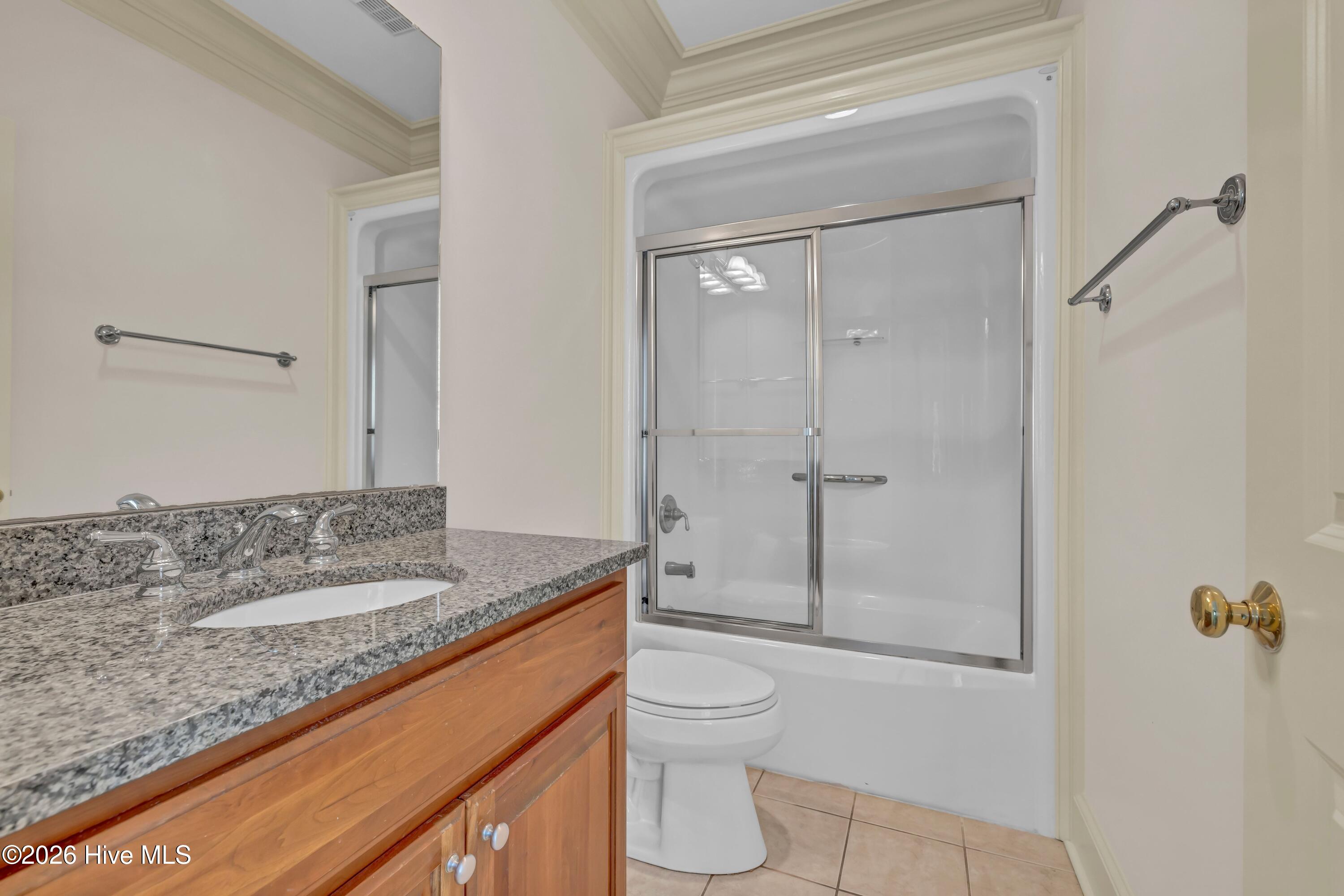 100556623 | Photo 34