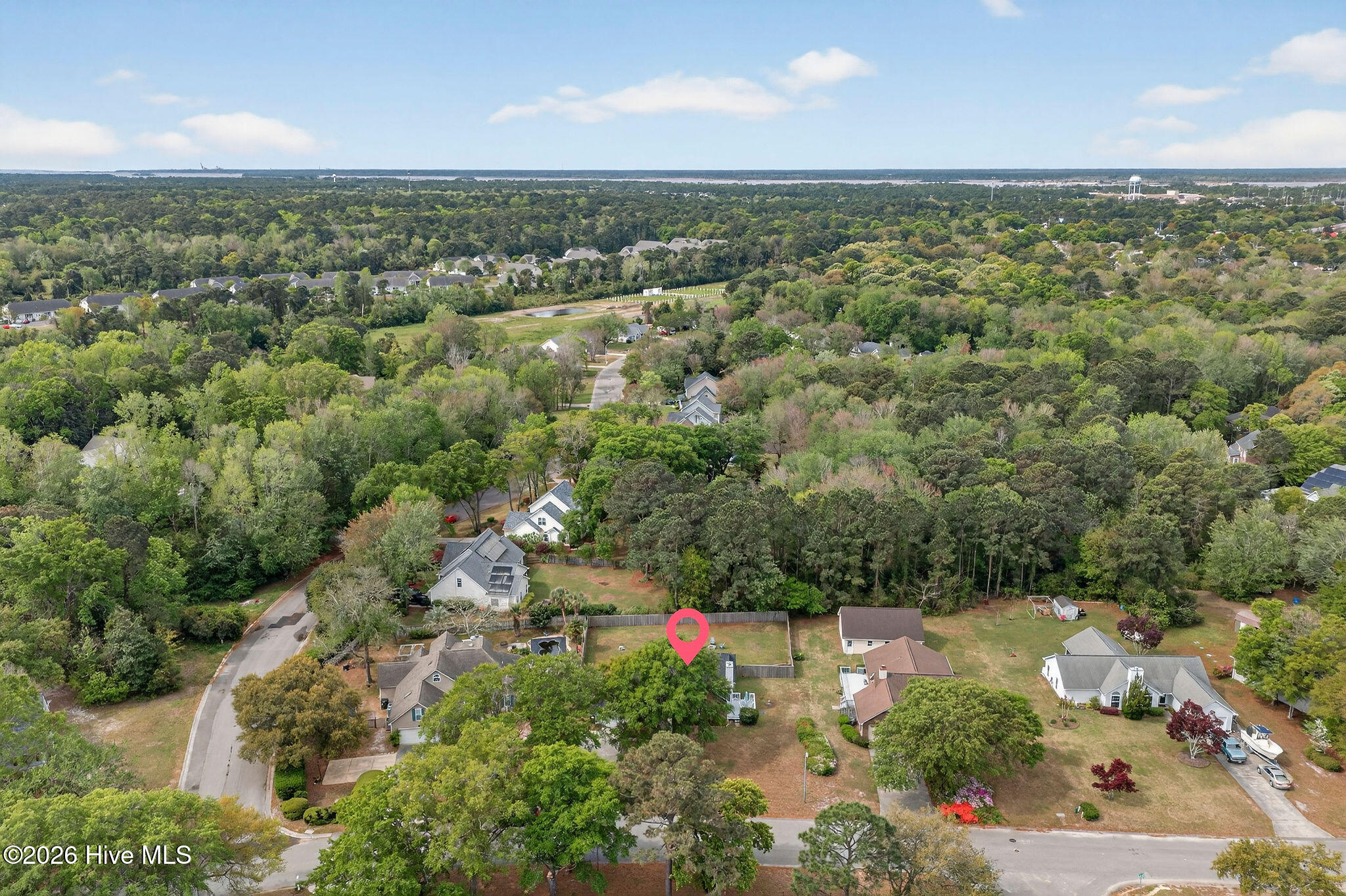 100565876 | Photo 36