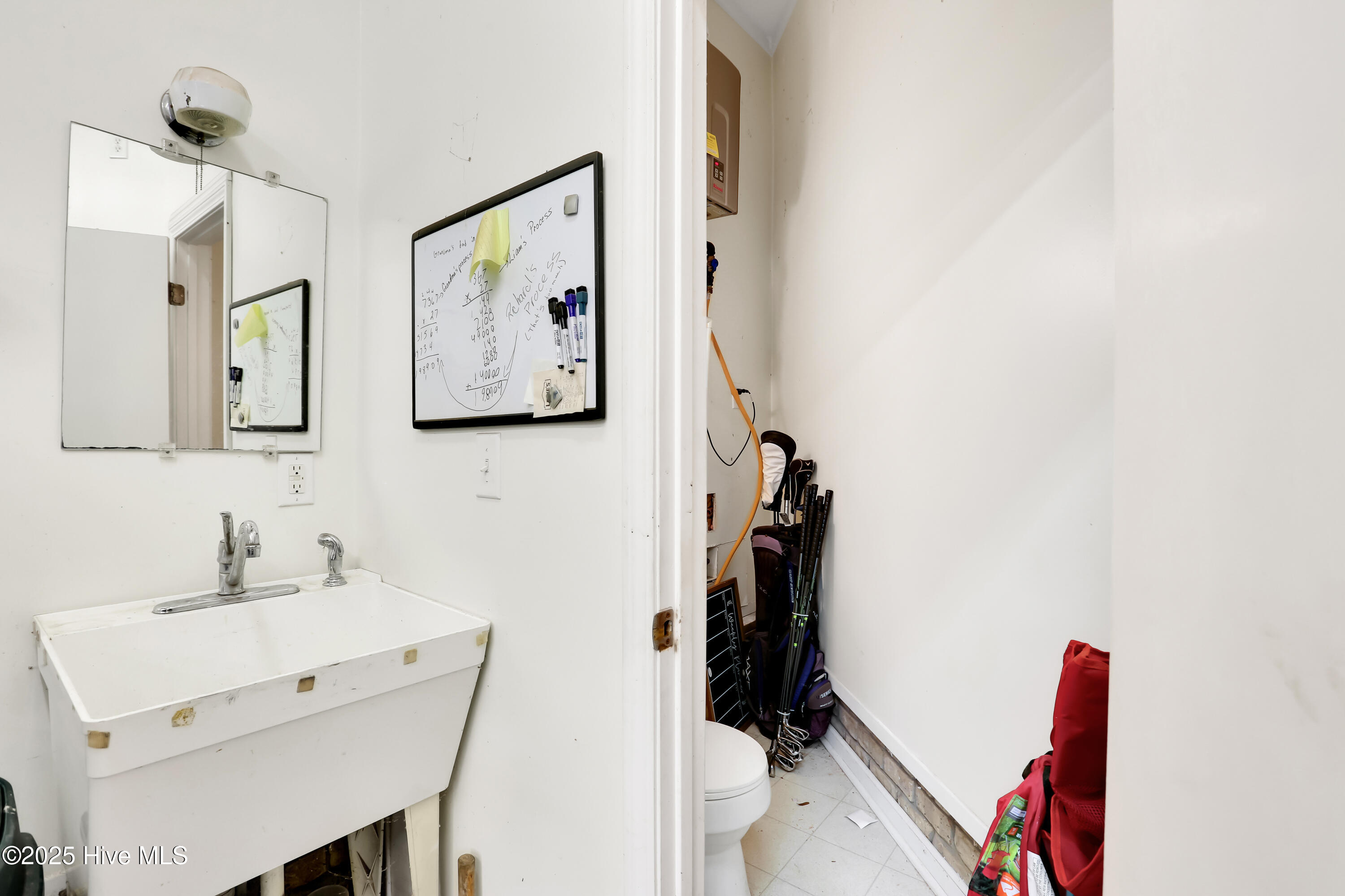 100544333 | Photo 30