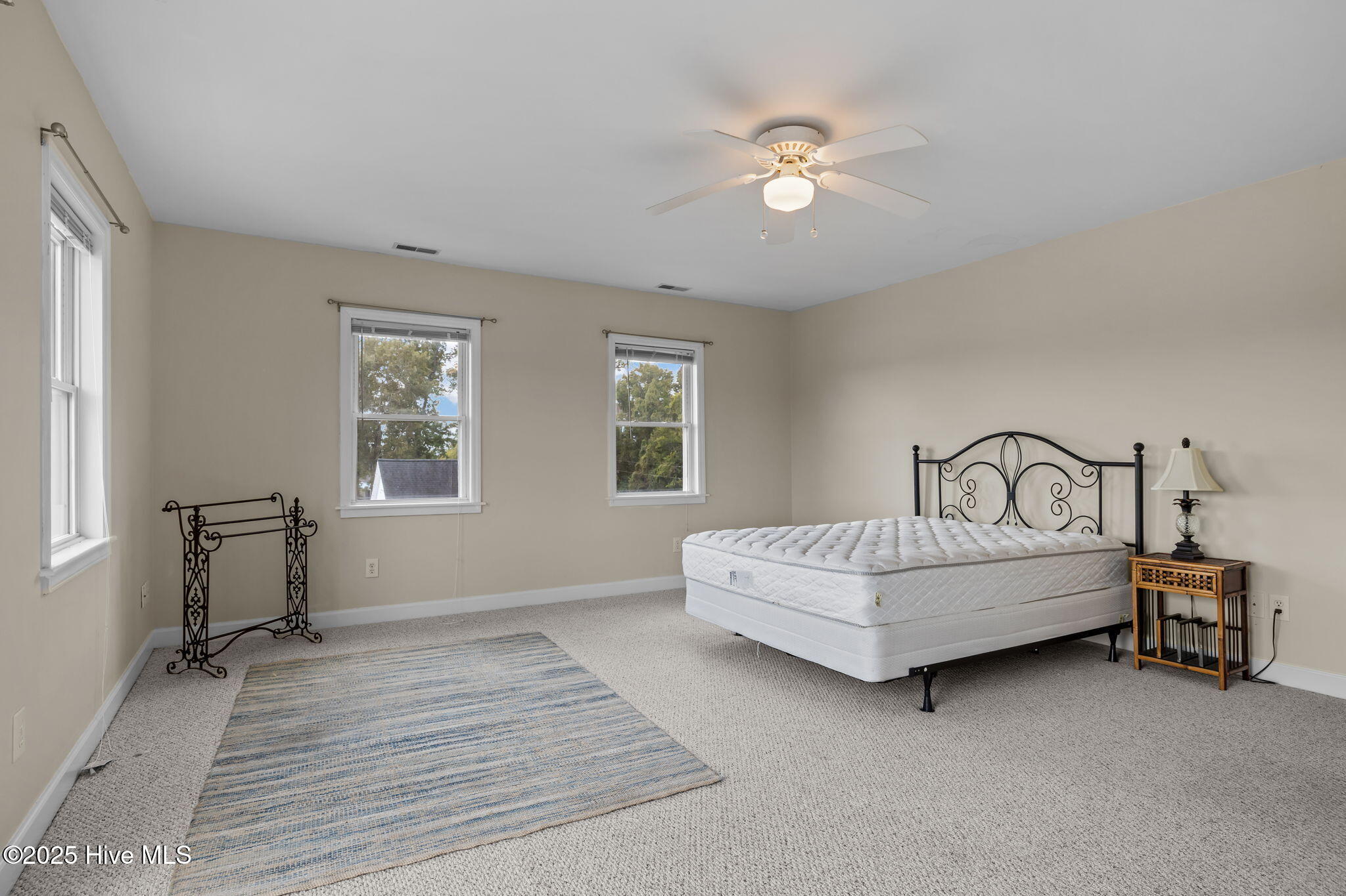 850 Sea Gate Drive,Newport
