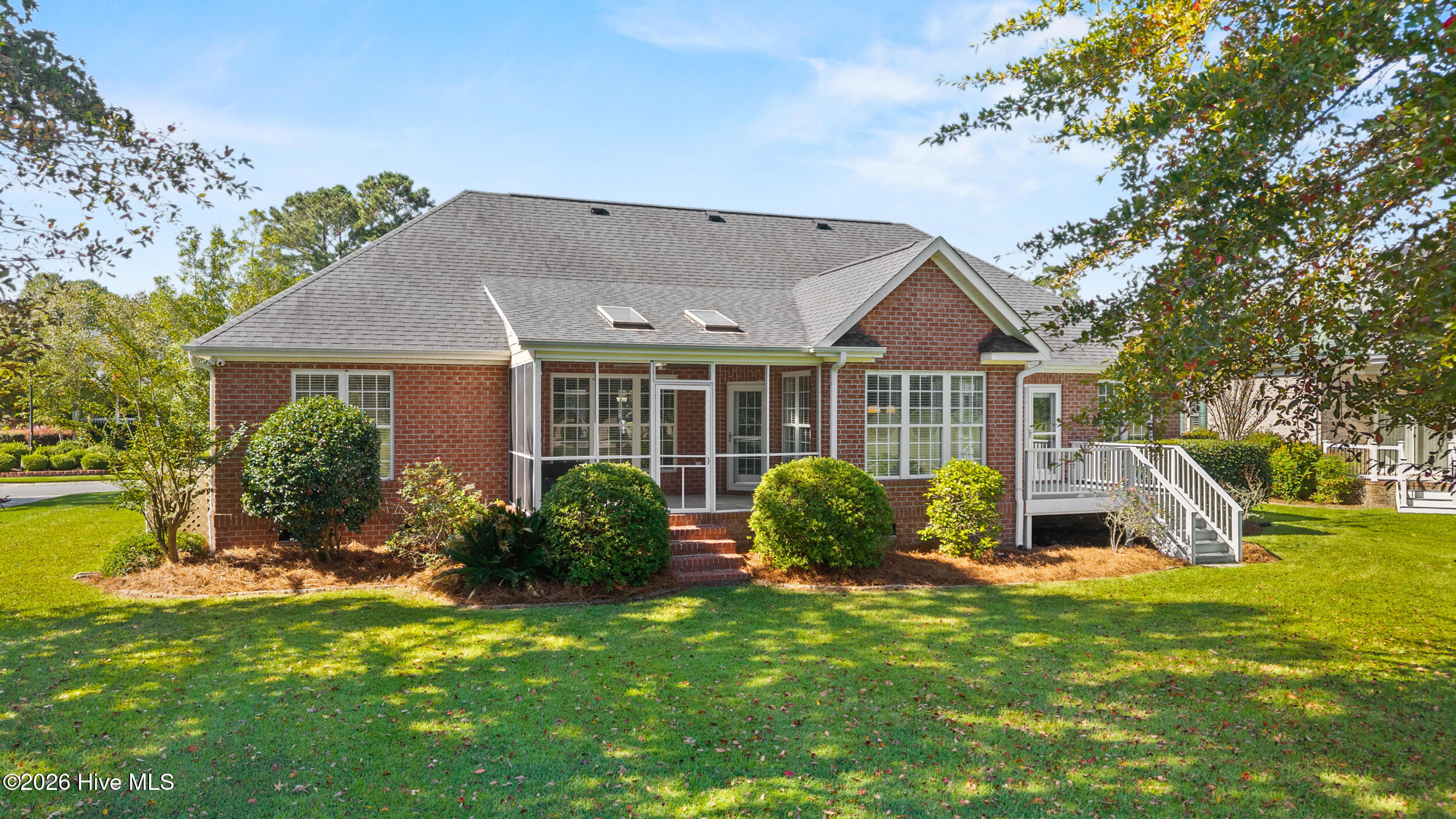 1124 Willow Pond Lane — listing photograph 3