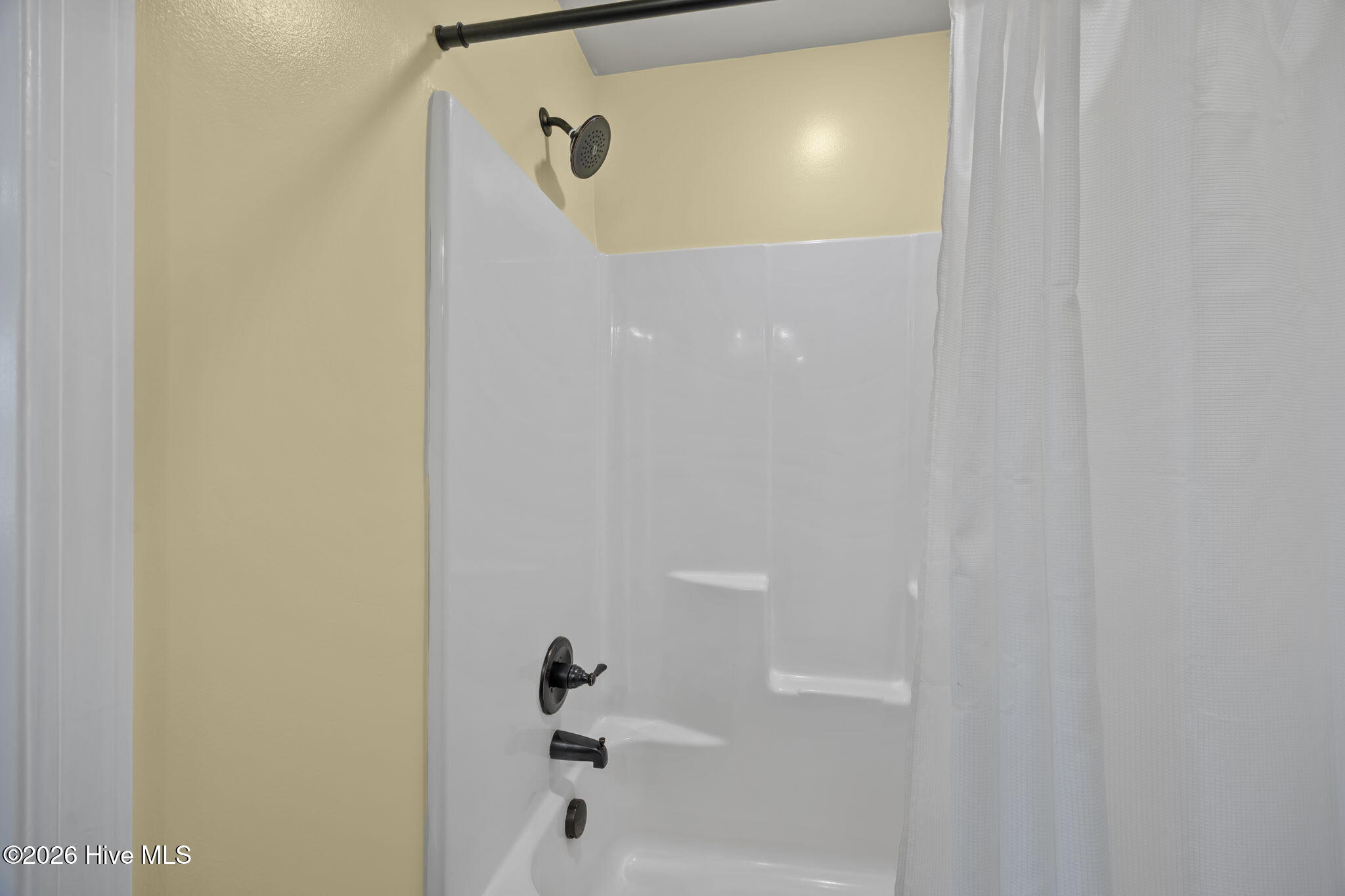 100561063 | Photo 20