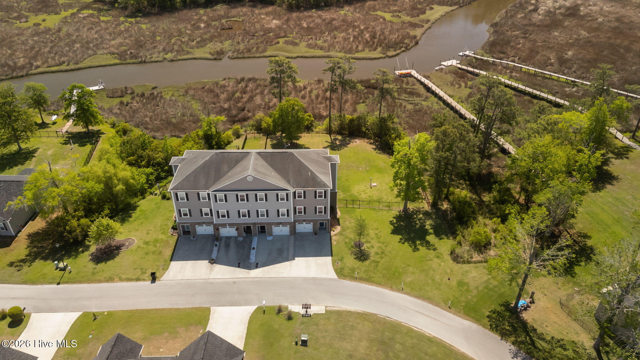 400 Garland Shores Drive,Hubert