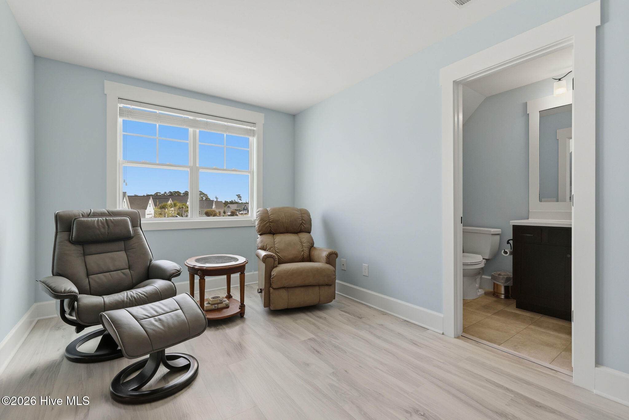 100563234 | Photo 31