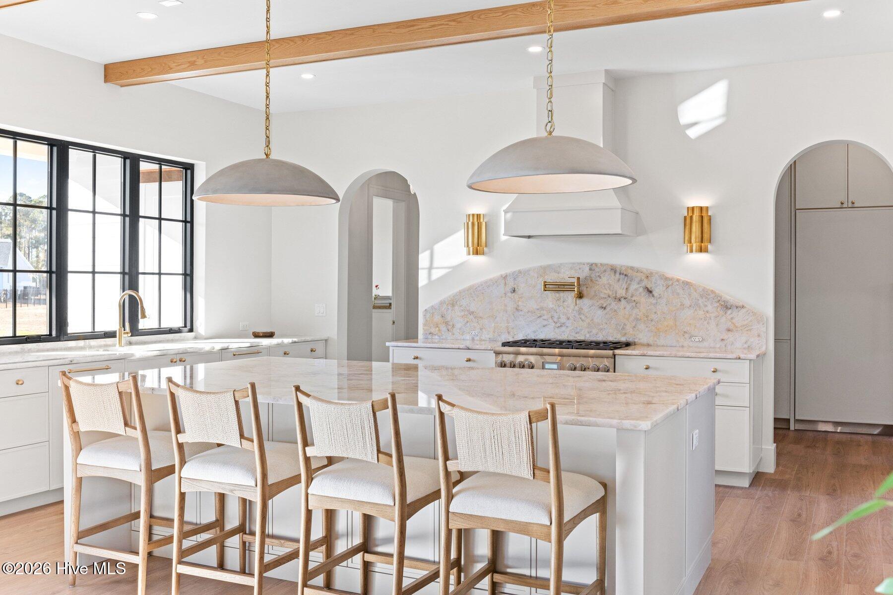 100529848 | Photo 19