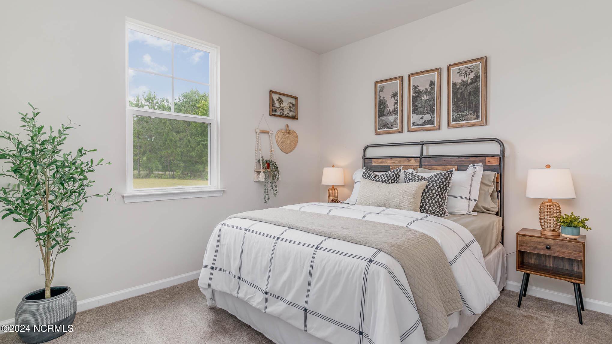 100570612 | Photo 15