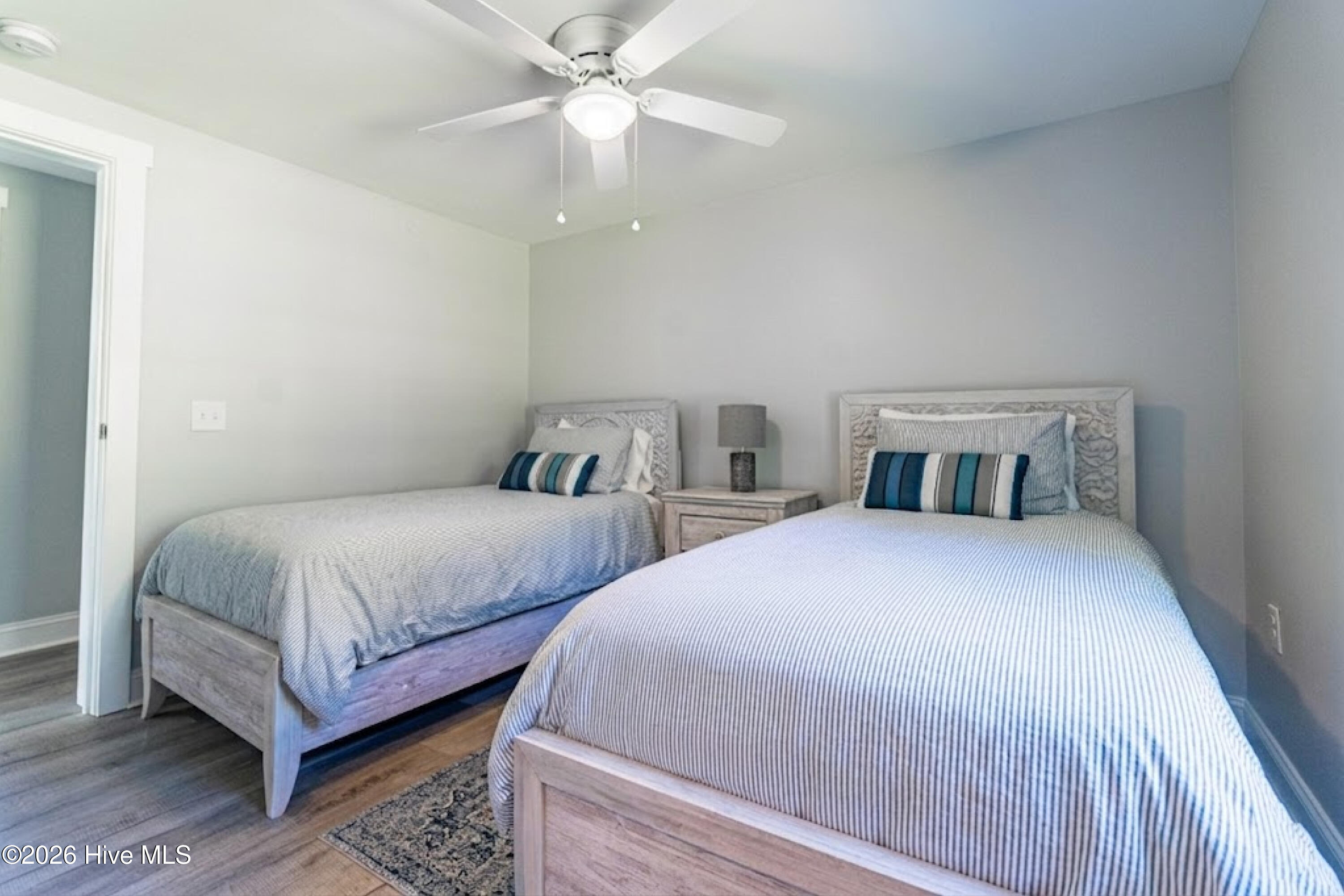 100563568 | Photo 34