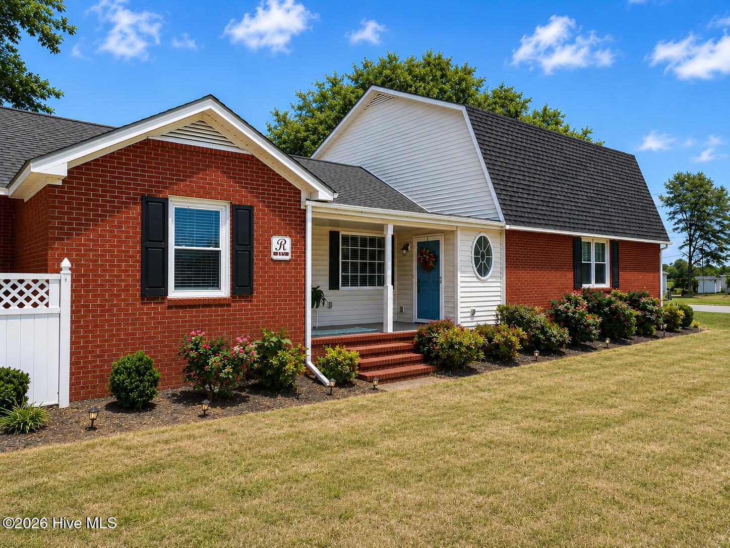 117 S Thomas Street, Beulaville, NC 28518 Listing Photo  1