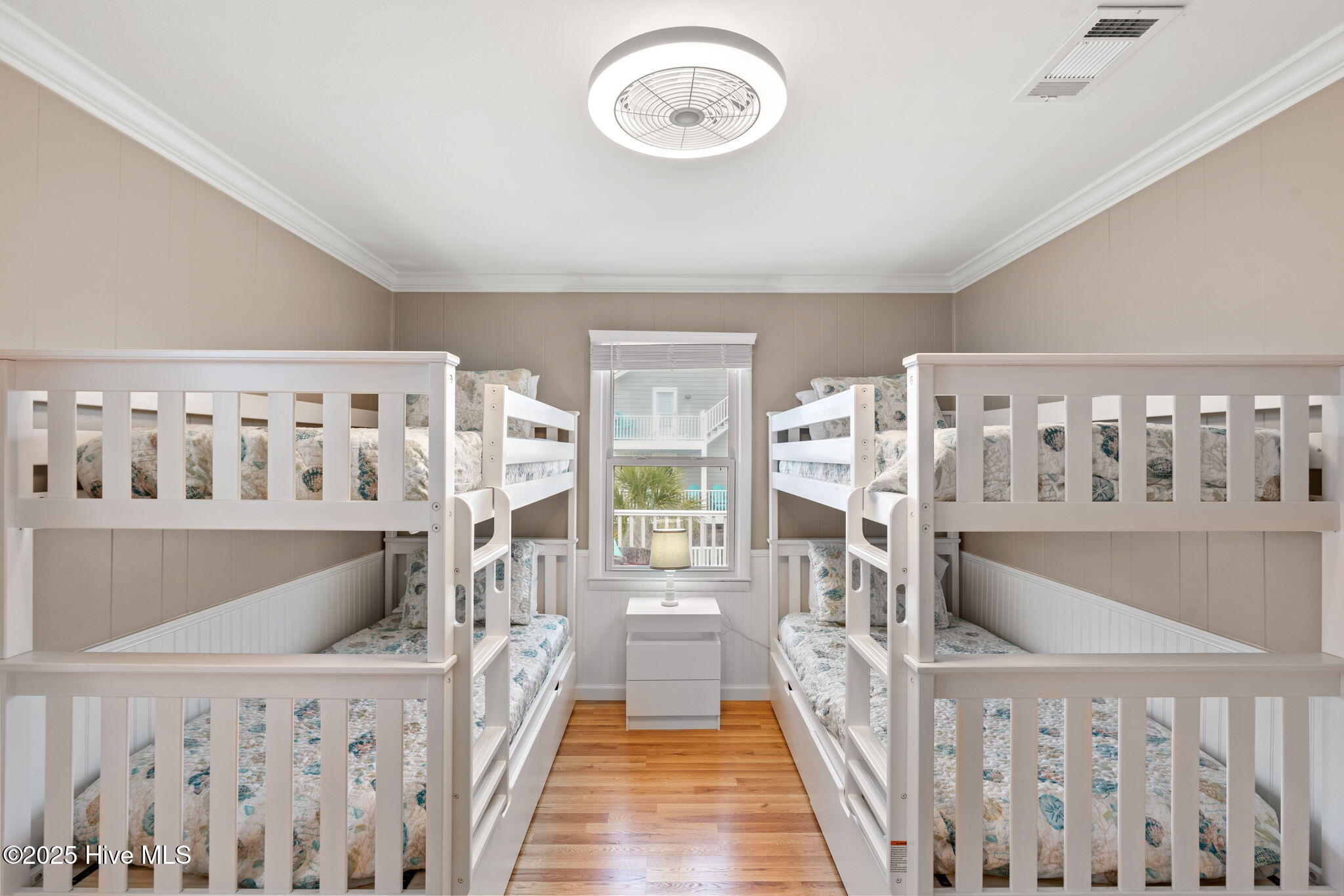 100542968 | Photo 20