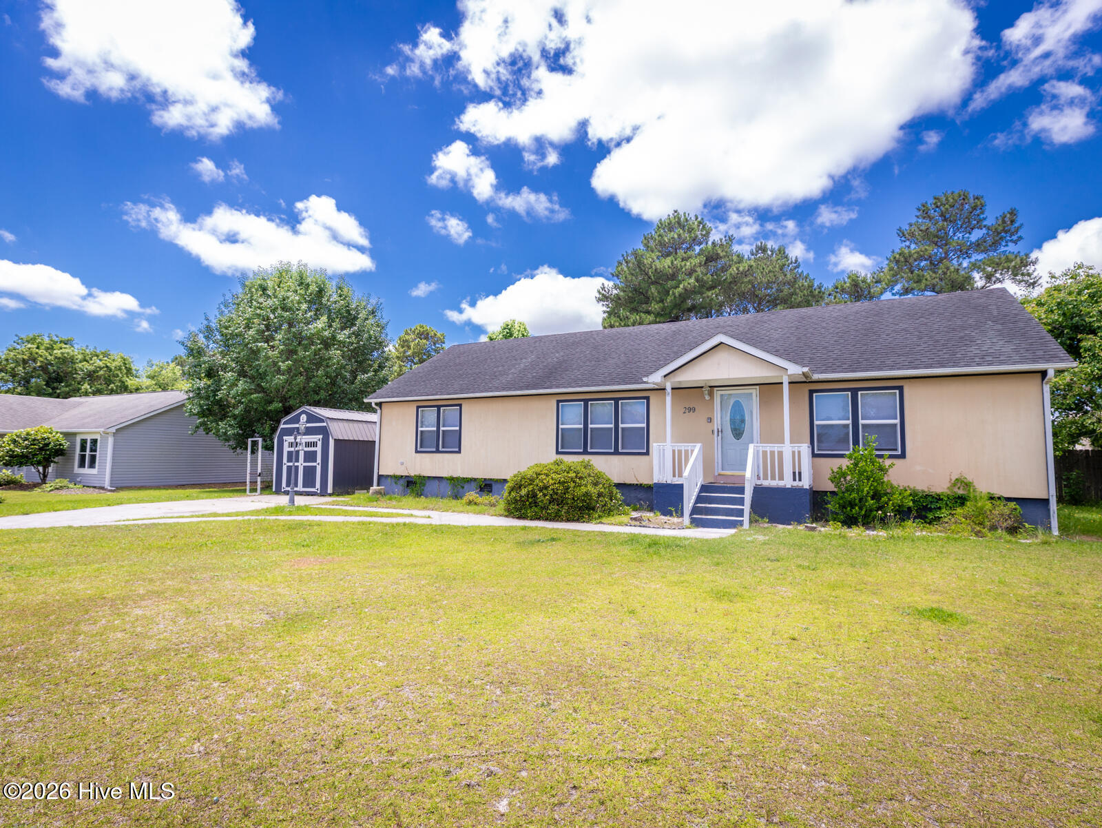 299 Riggs Road,Hubert