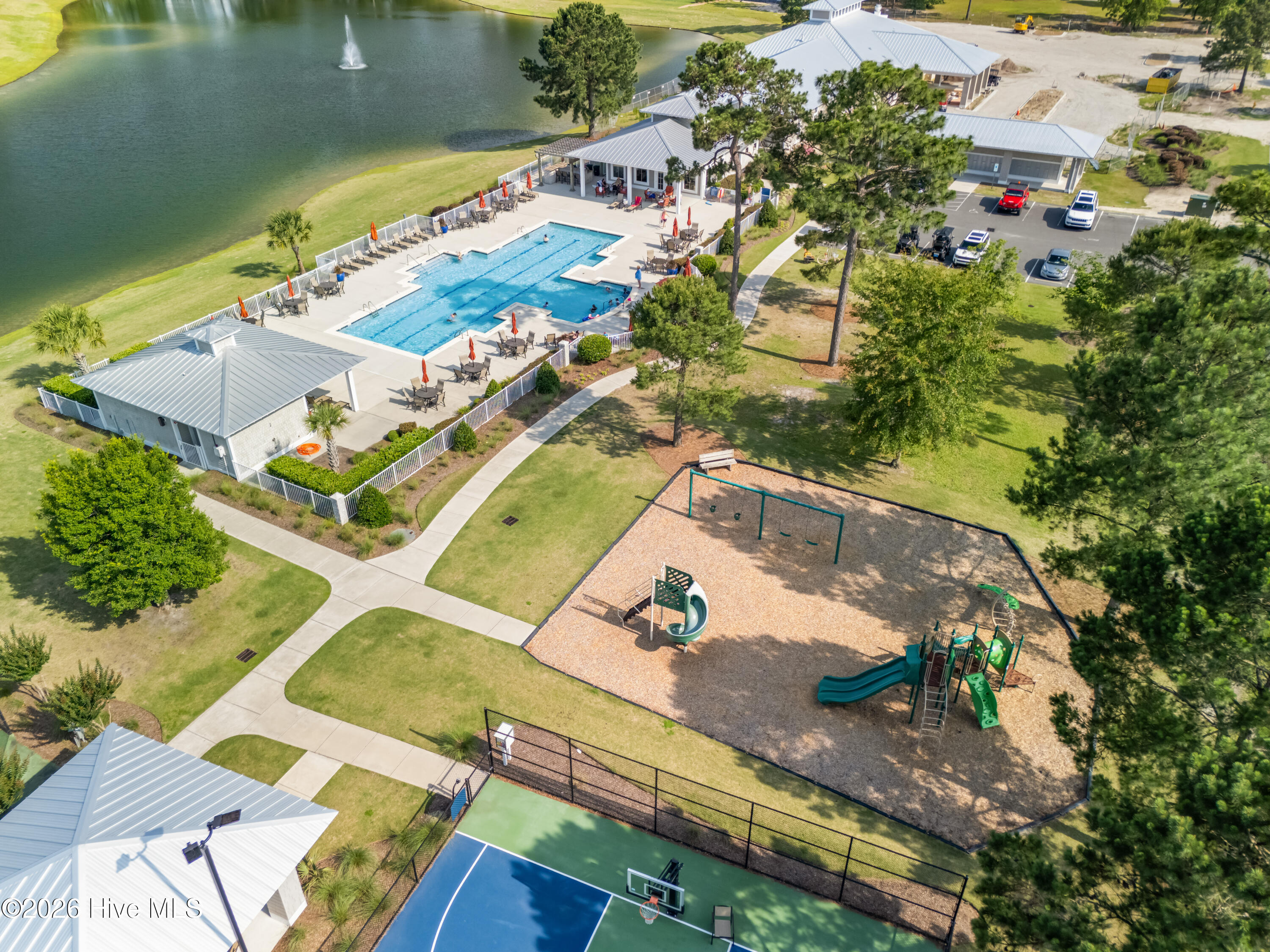 100551046 | Photo 13