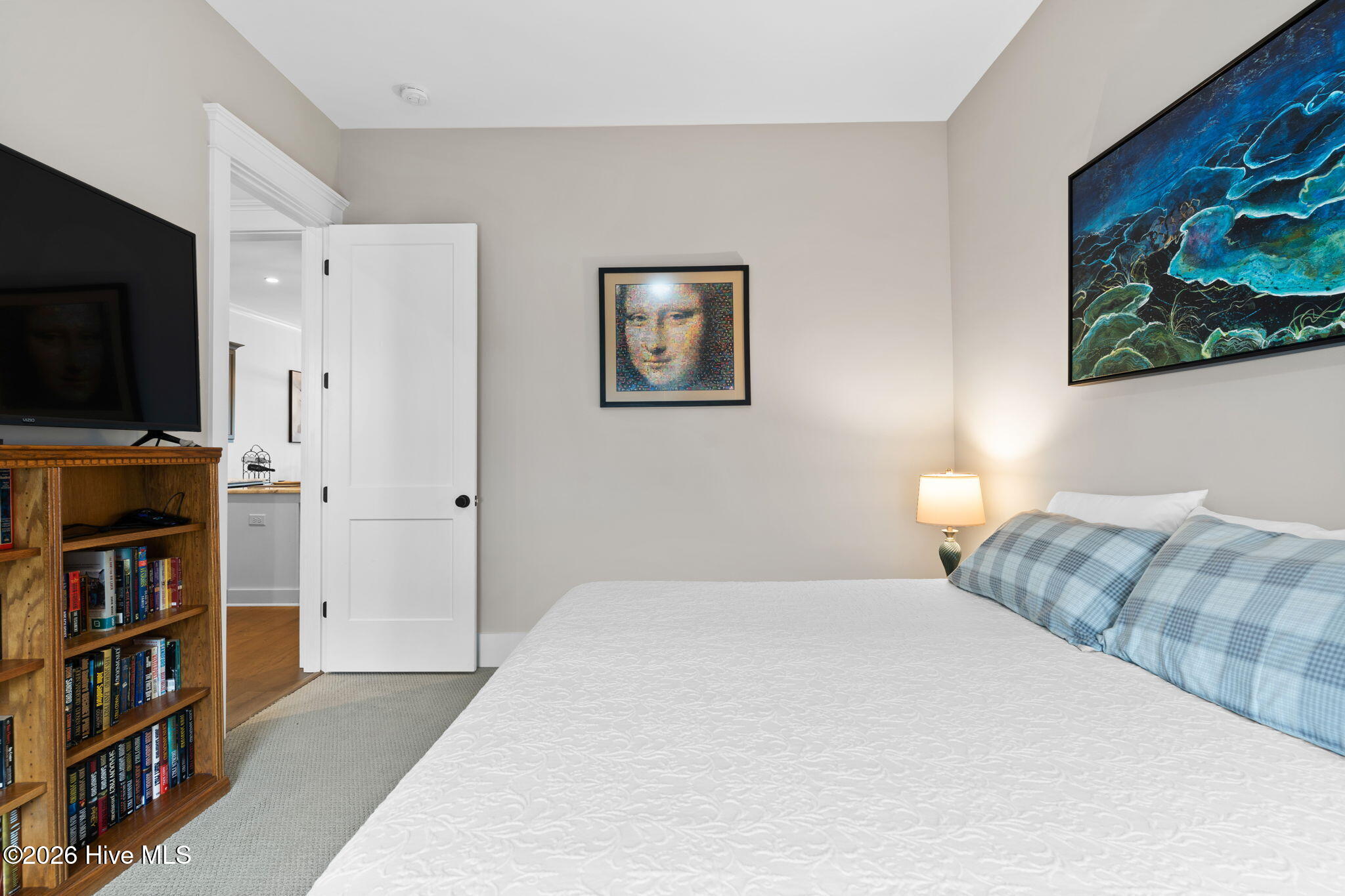 100569048 | Photo 31