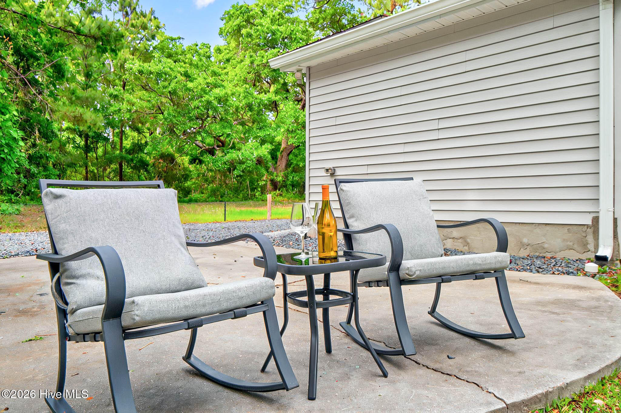 100556049 | Photo 17