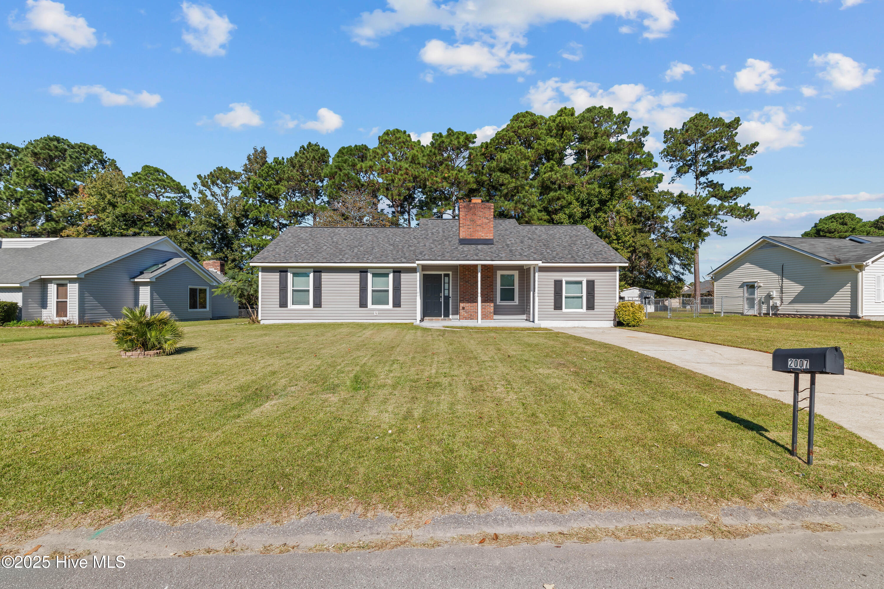2007 Hunters Ridge Drive, Midway Park, NC 28544 – photo 3: 3