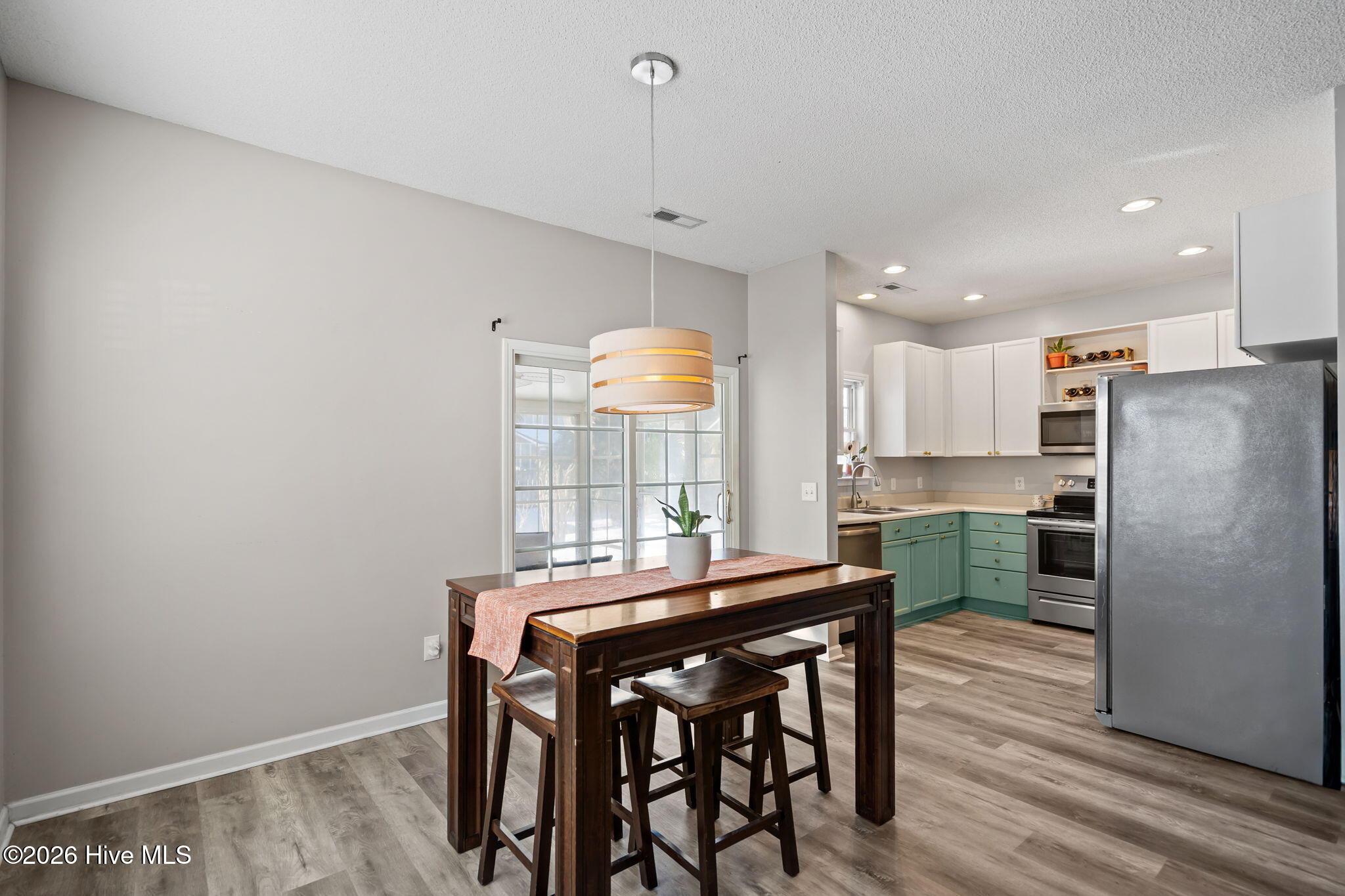 100552857 | Photo 11