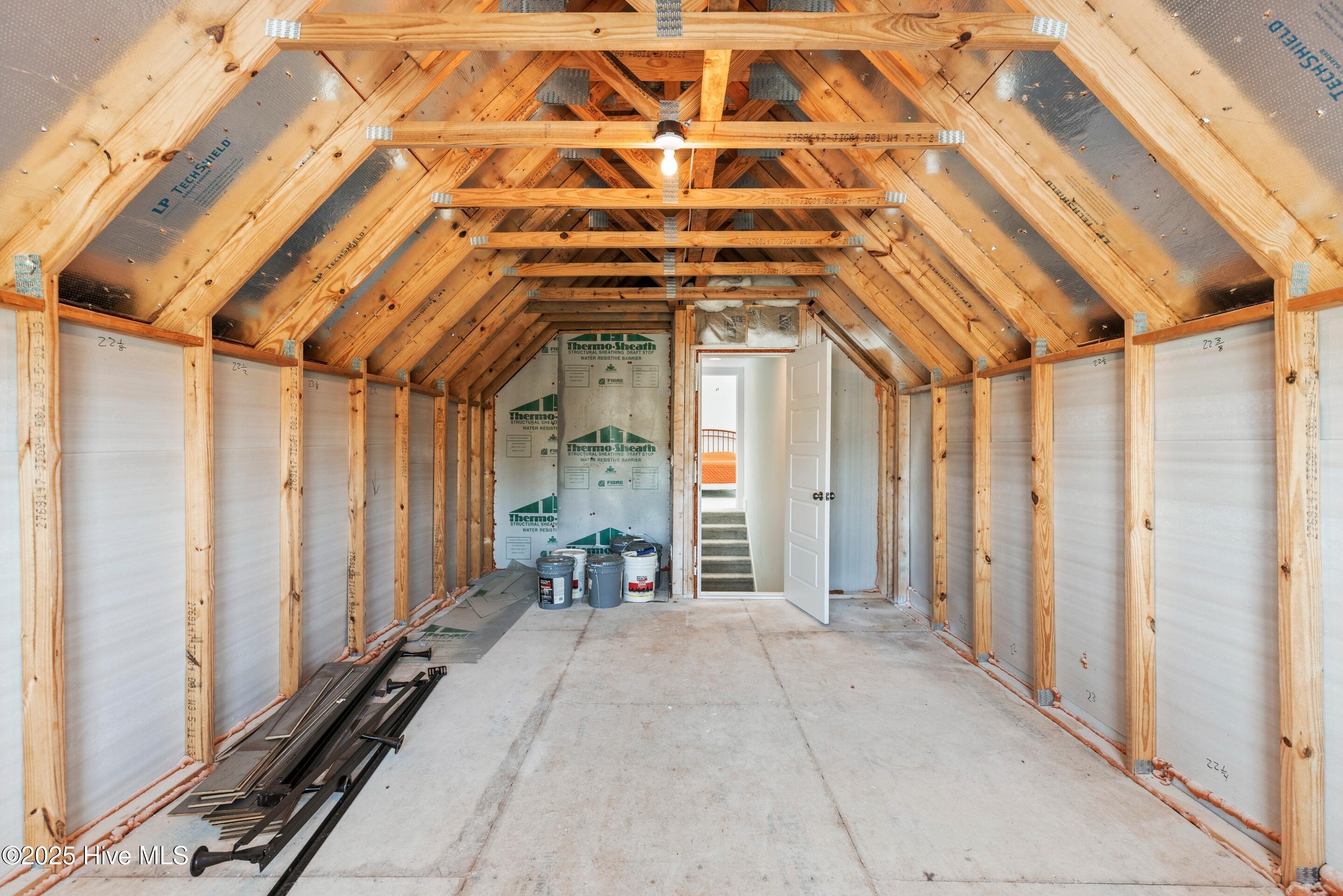 100531261 | Photo 55