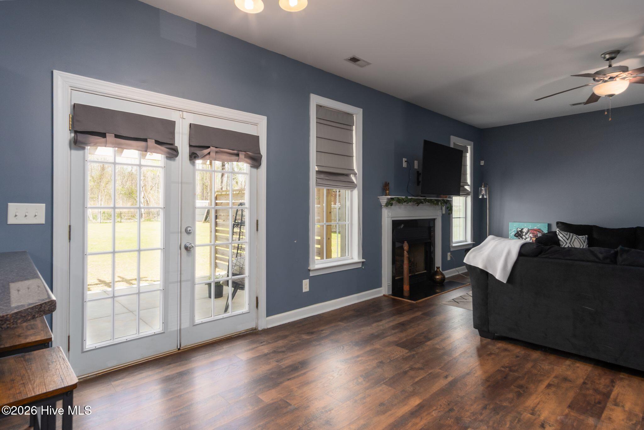 100565163 | Photo 17