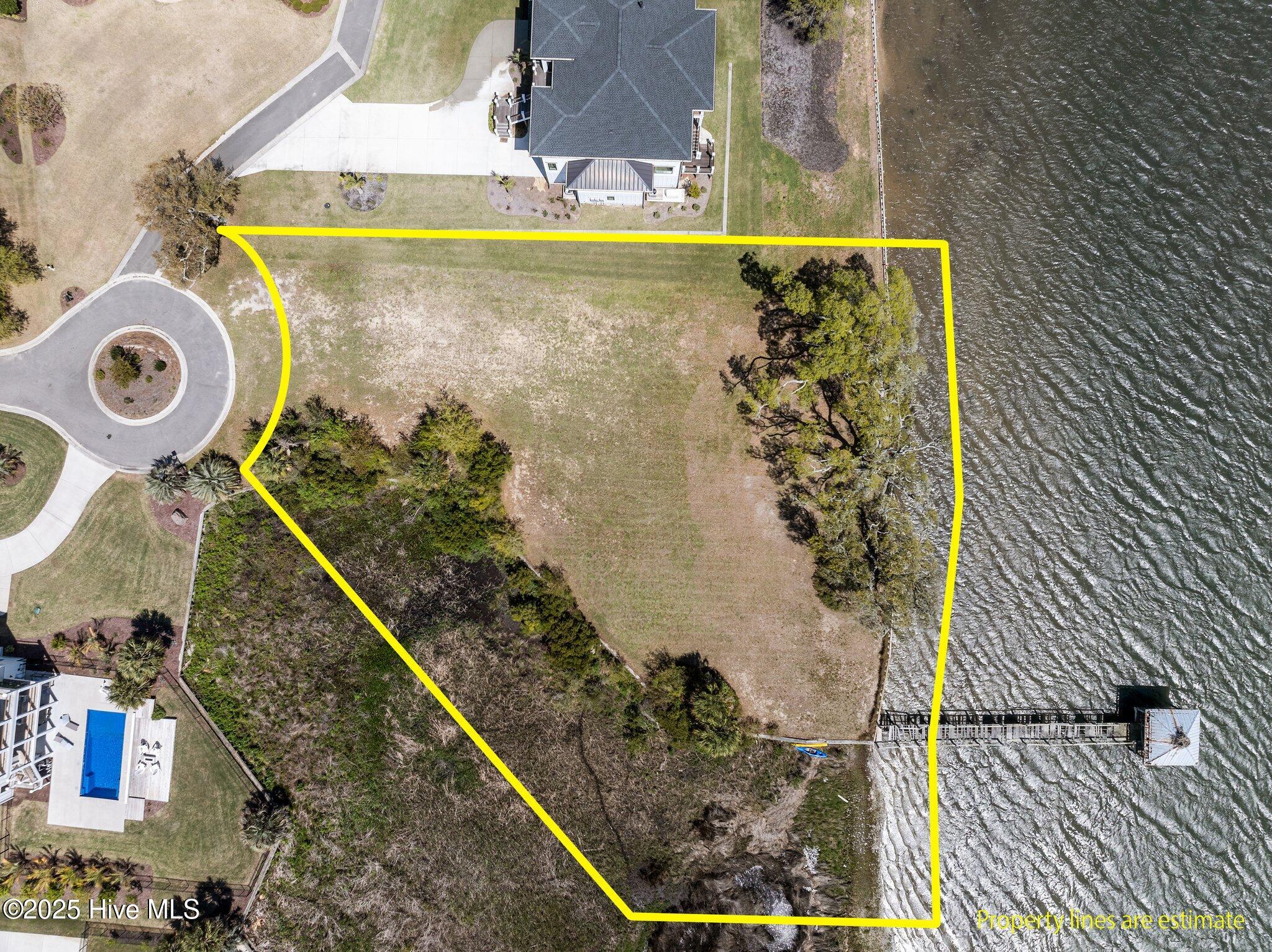 100502292 | Photo 10