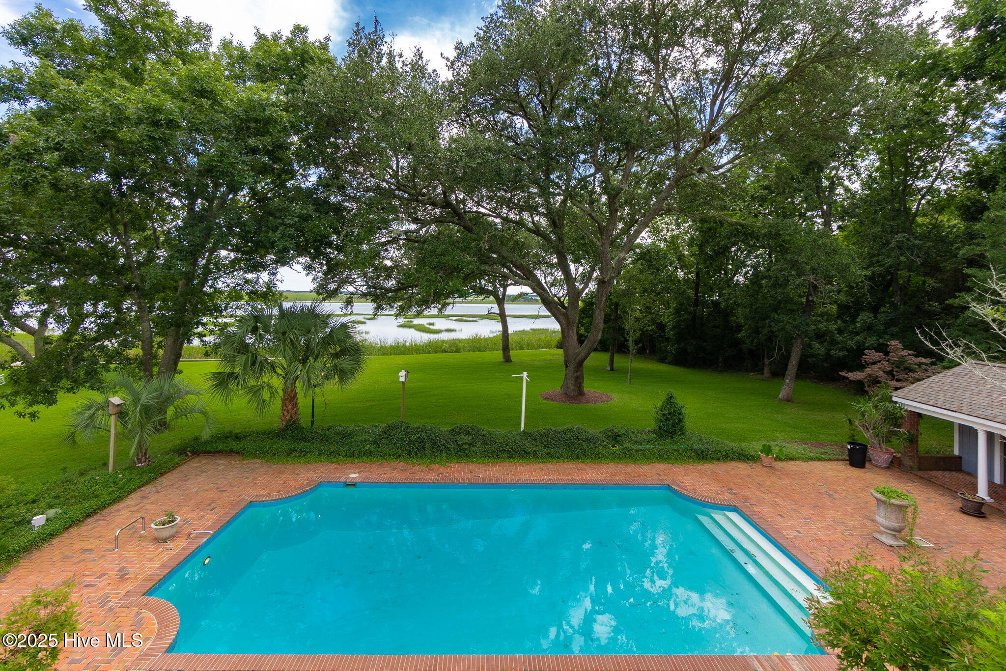 Homes for sale in Hubert, NC | 130 Harbour Dr, Hubert, NC 28539 | MLS# 100528330