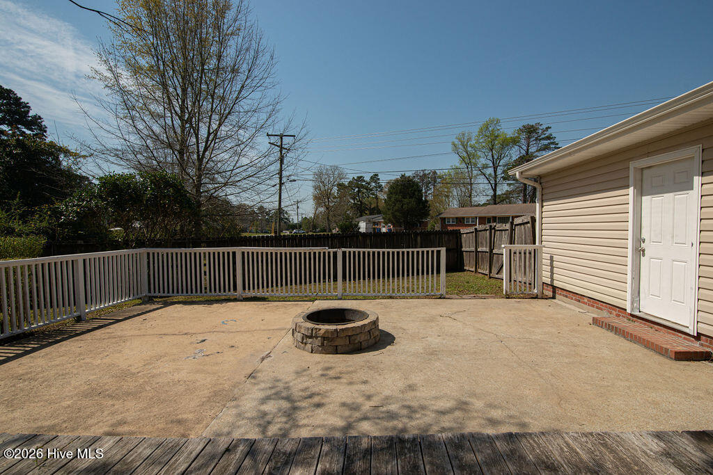 100562650 | Photo 30