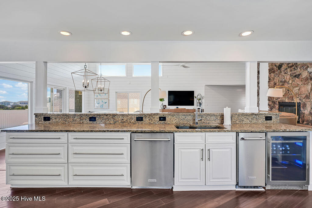 100508979 | Photo 29