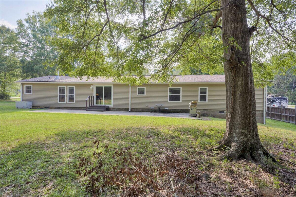 1755 Comanche Circle