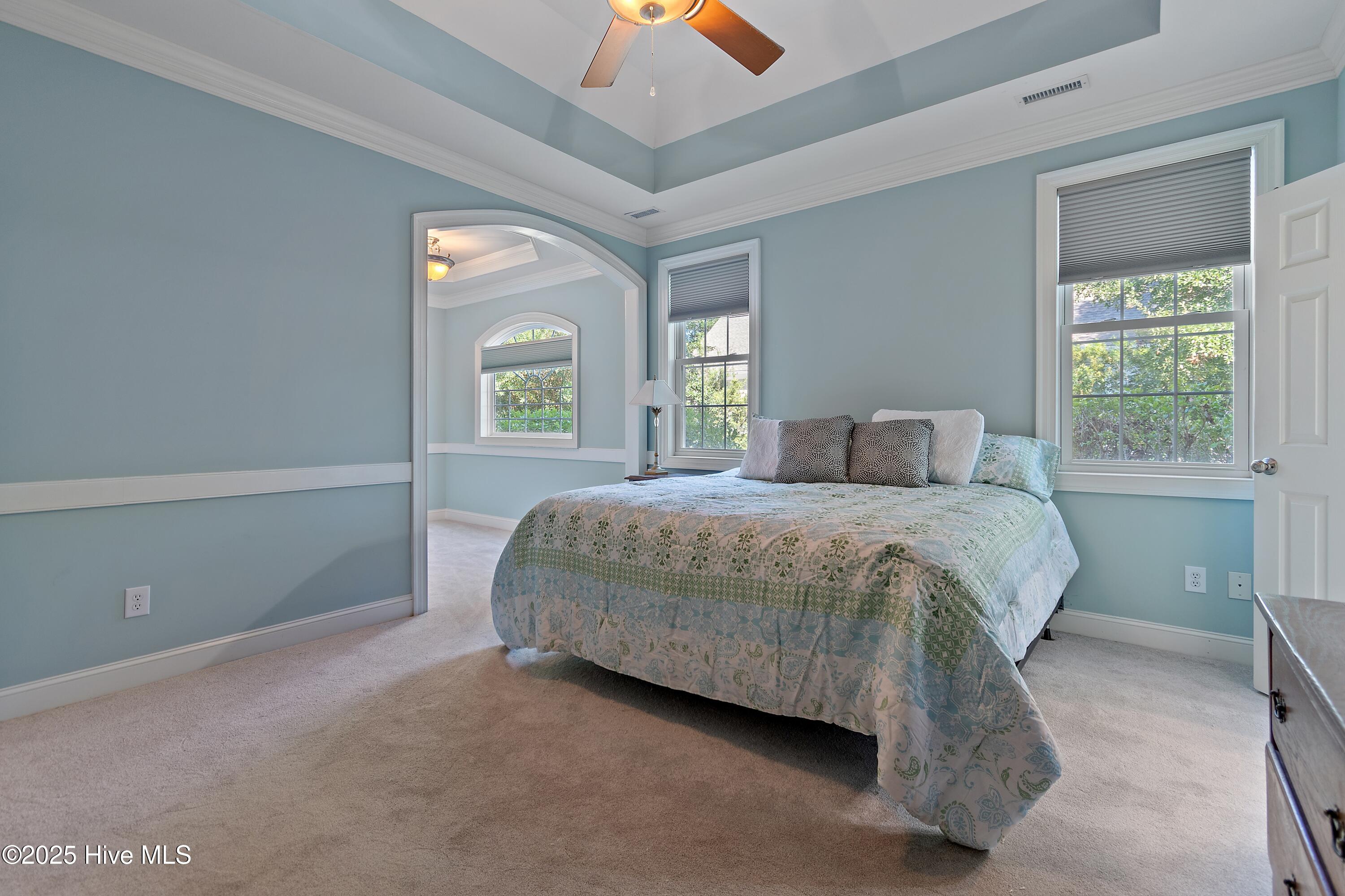 100528627 | Photo 18