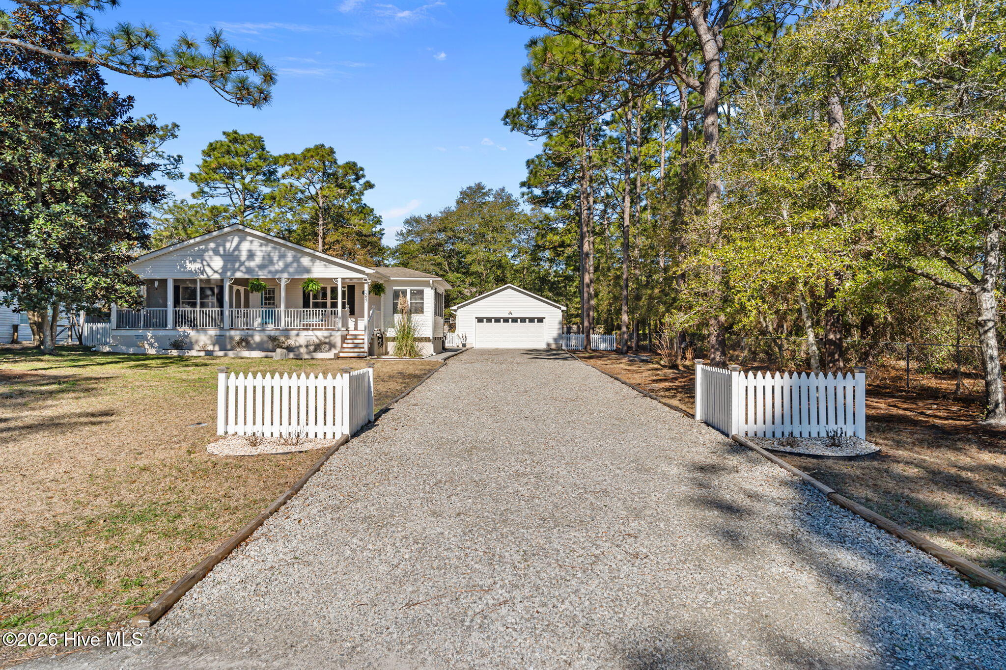 100557804 | Photo 51