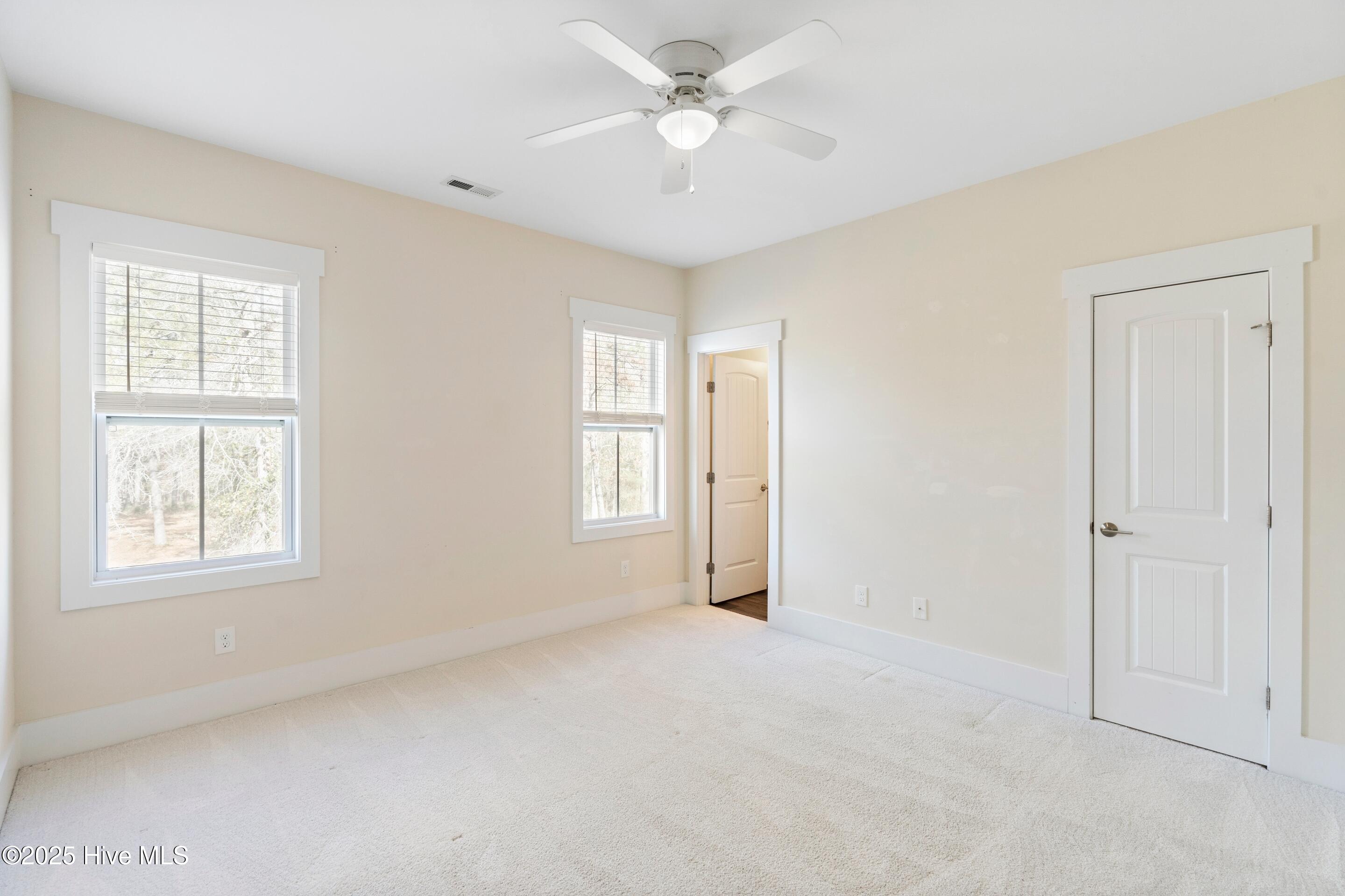 100544817 | Photo 39