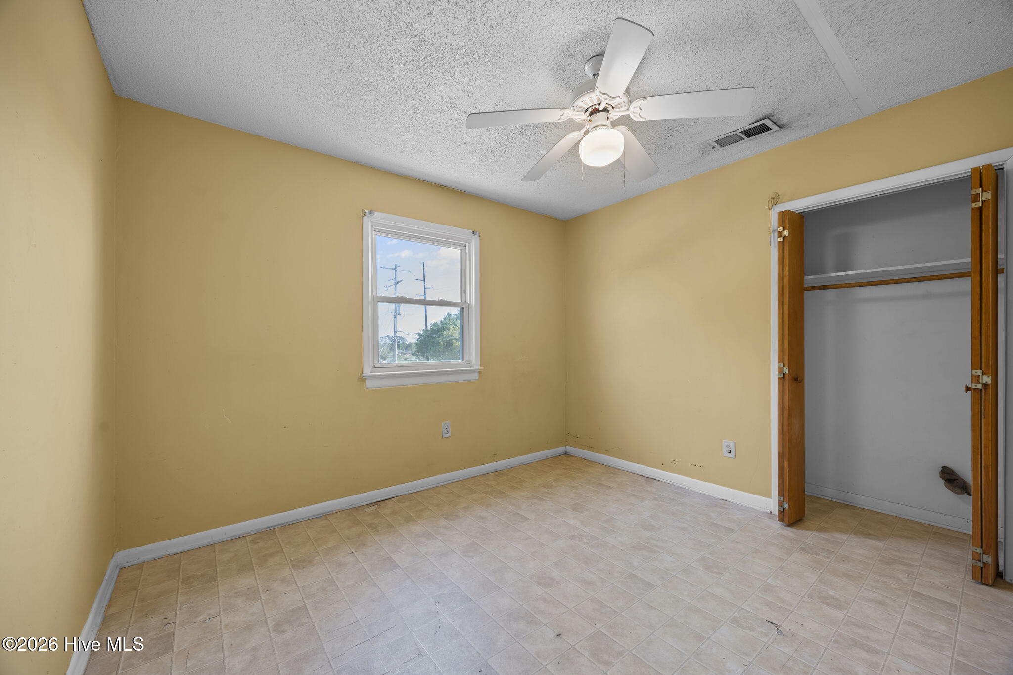 2501 Avery Street,Morehead City