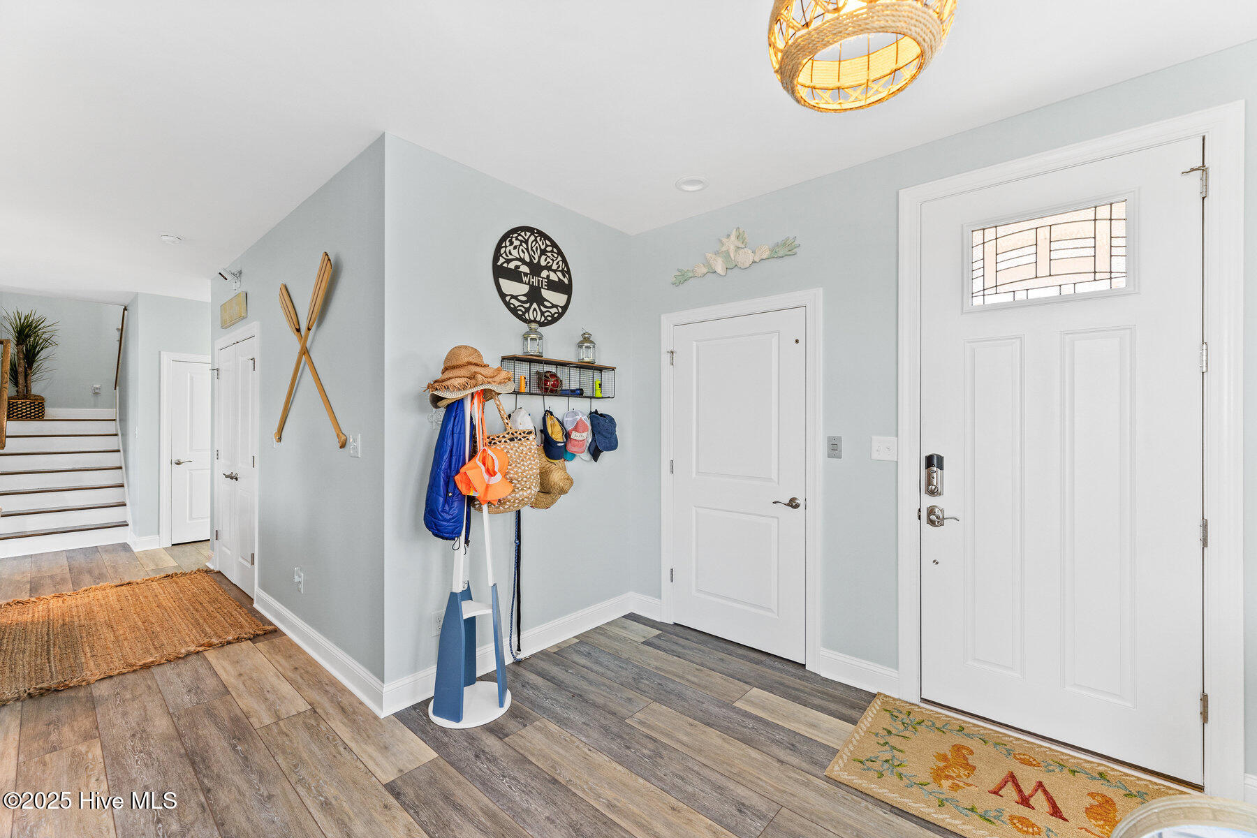 100538043 | Photo 23