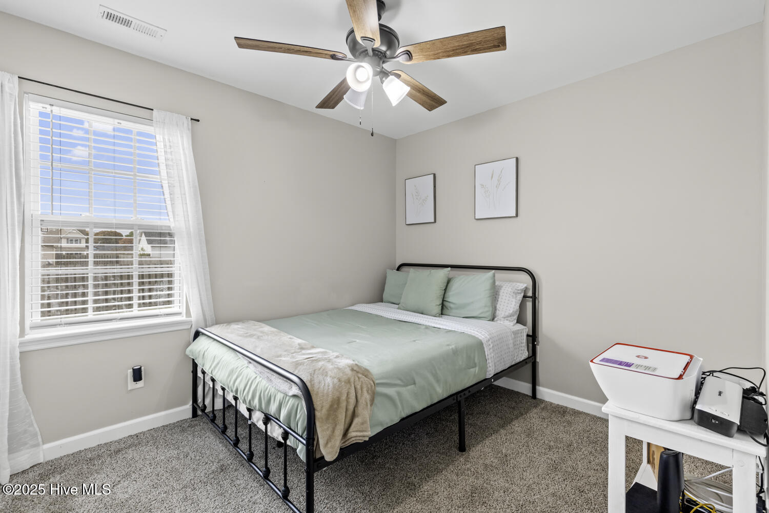 100540341 | Photo 14