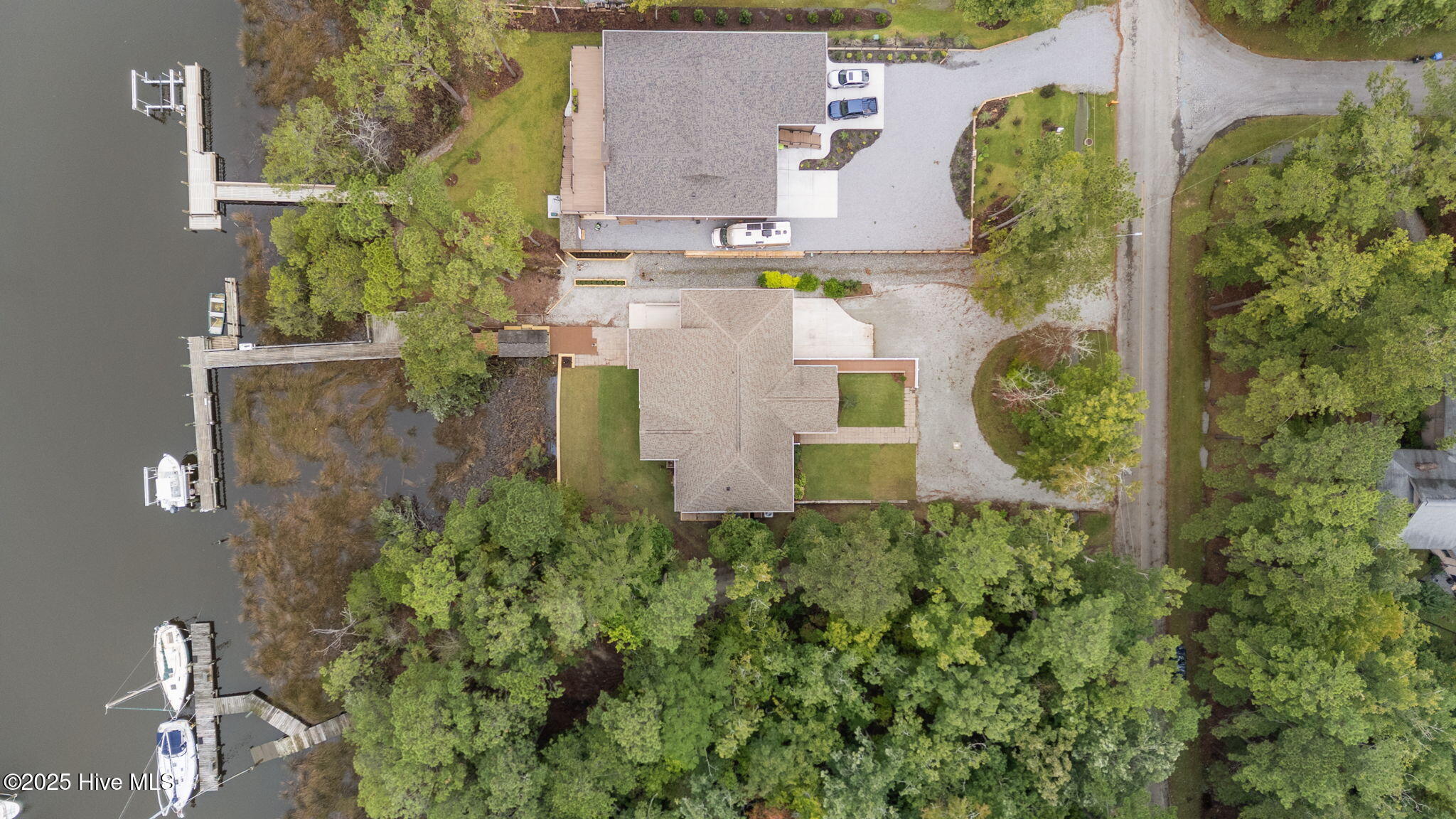 402 Whittaker Point Road,Oriental