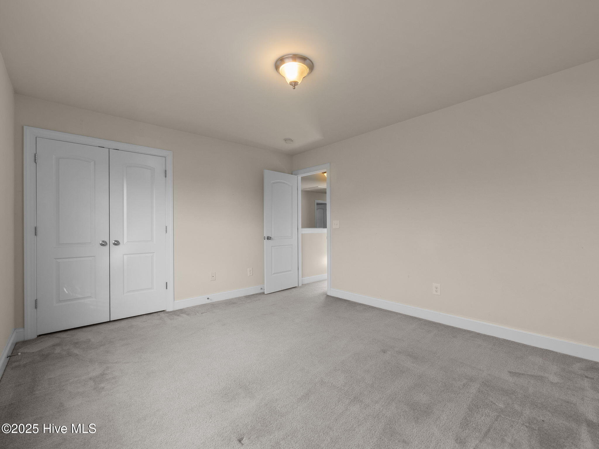 100545403 | Photo 27