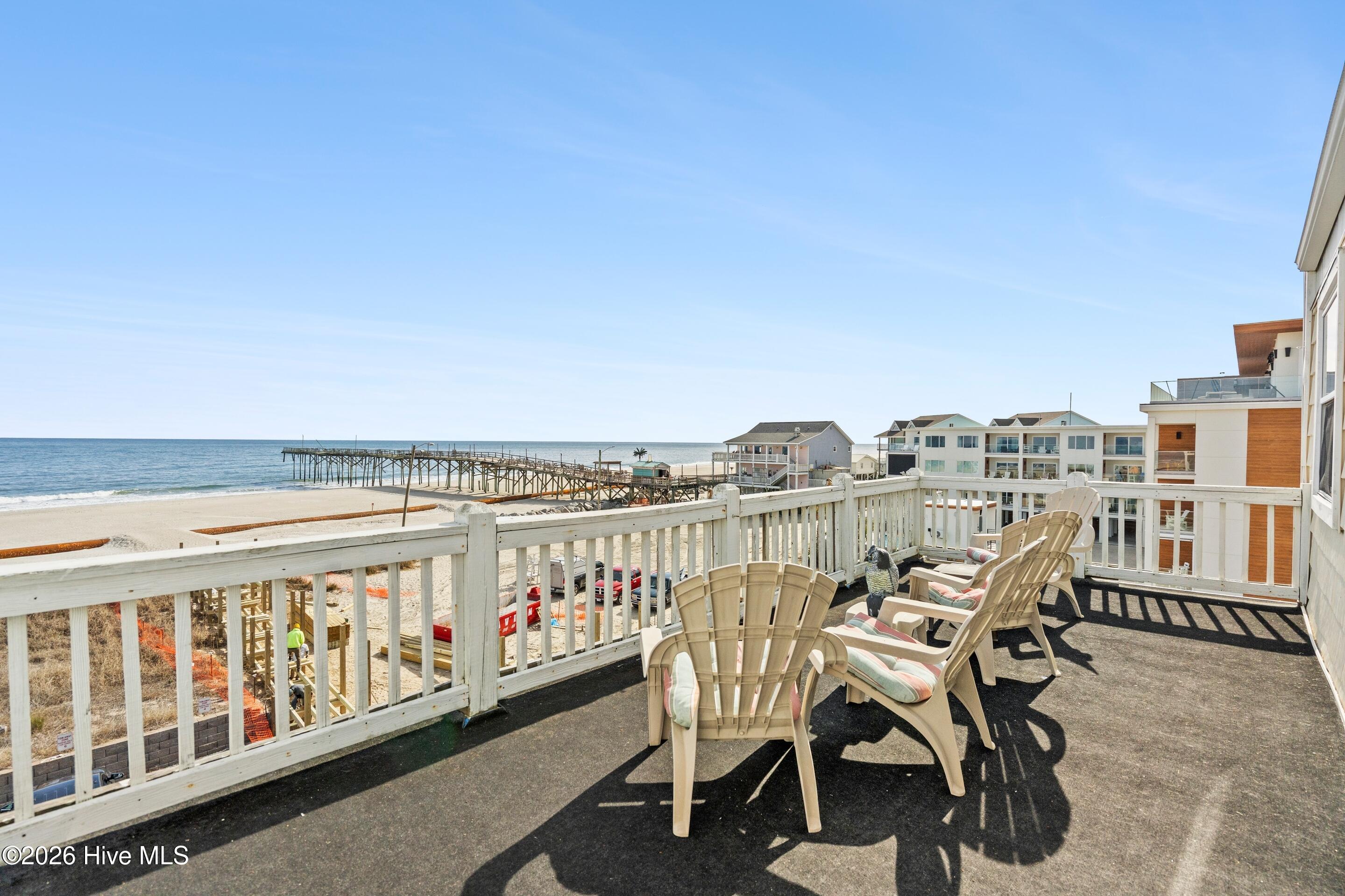 100549000 | Photo 35