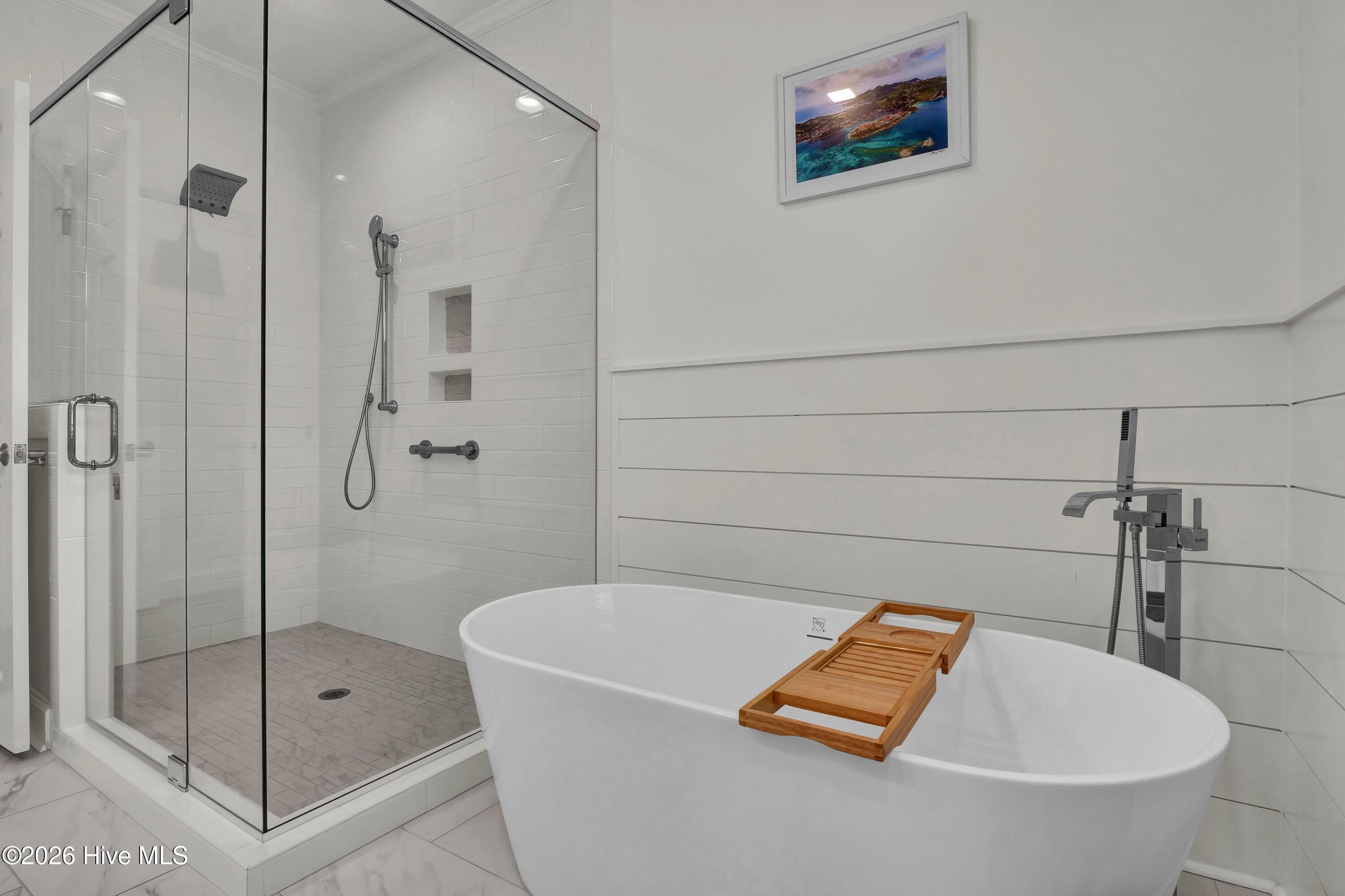 100552797 | Photo 28